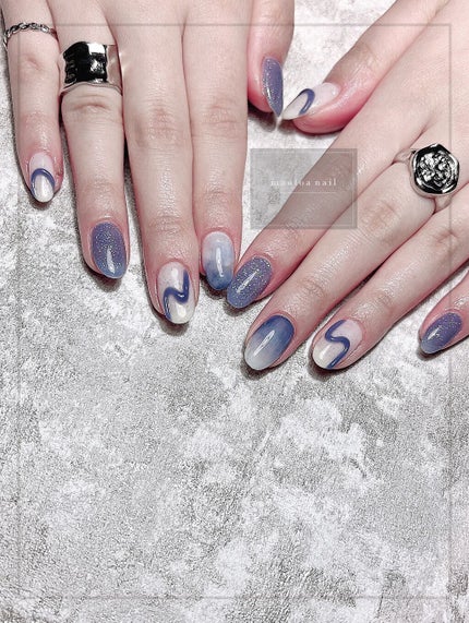 mauloa_nail on LIPS 「・ うねうねニュアンス✊🏻🤍・ネイルやり方動画fantistに..」(2枚目)