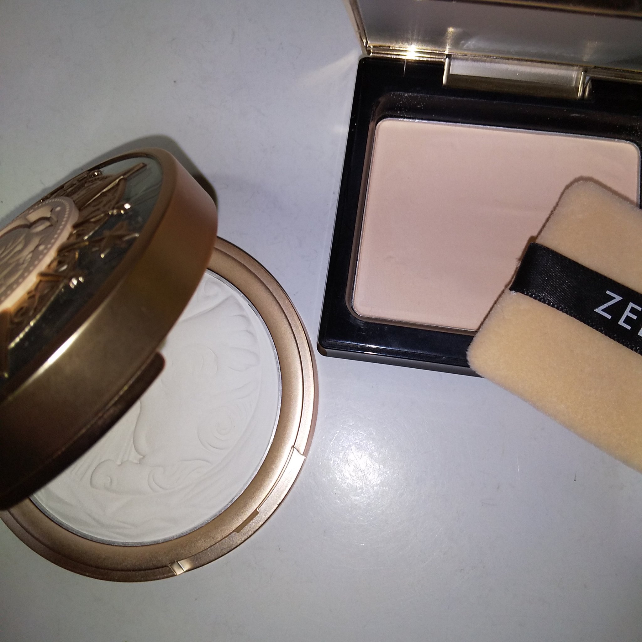 ZEESEA(ズーシー)大英博物館 エジプトシリーズ パウダーファンデーション AM00 白い肌/ZEESEA/パウダーファンデーションを使ったクチコミ（2枚目）