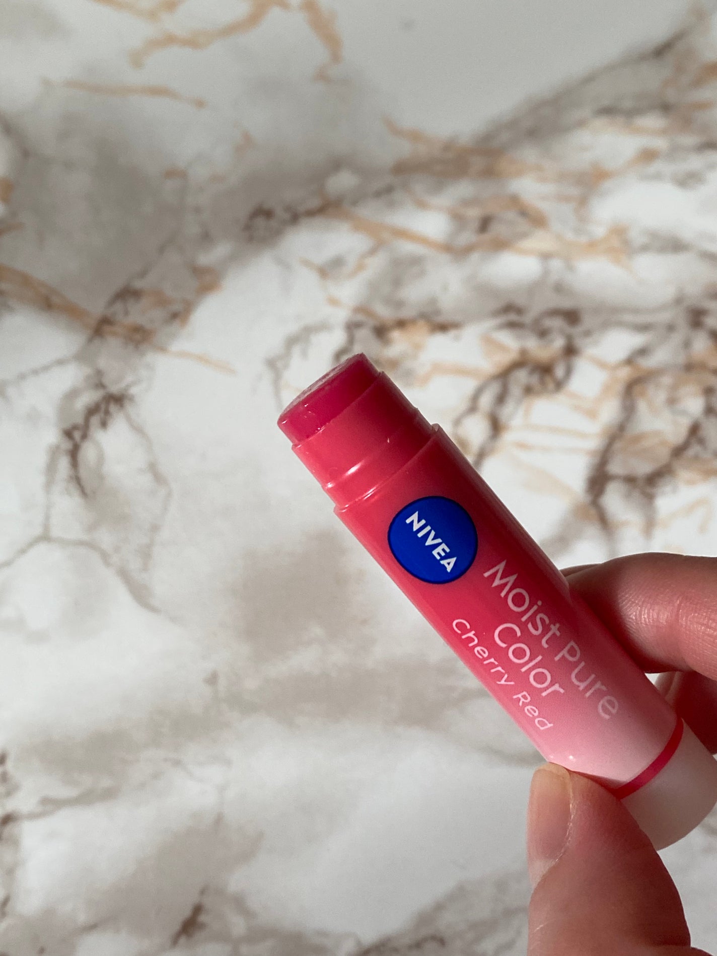 モイストピュアカラーリップ/ニベア/リップクリームを使ったクチコミ(1枚目)