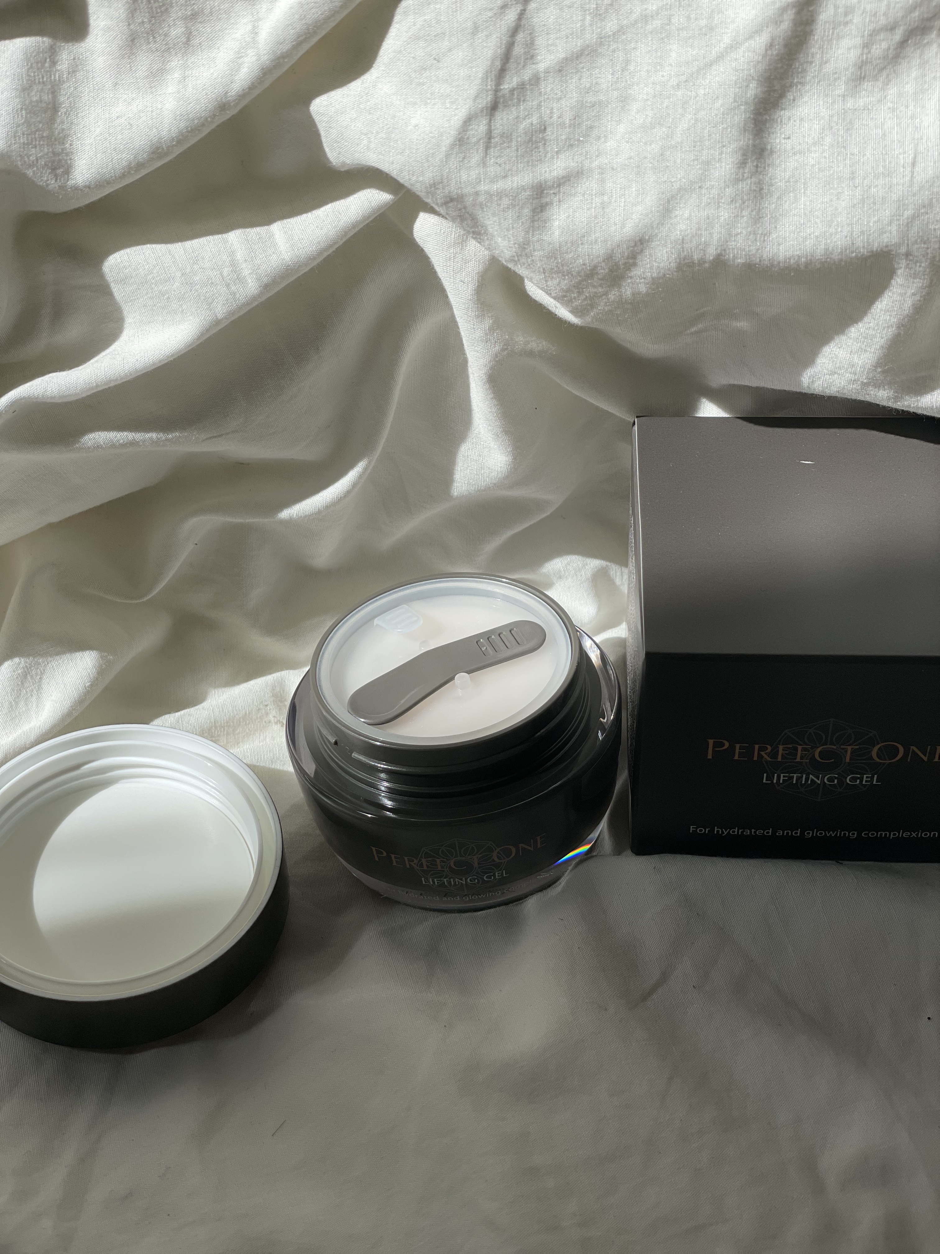 パーフェクトワン リフティングジェル/パーフェクトワン/オールインワン化粧品を使ったクチコミ（2枚目）