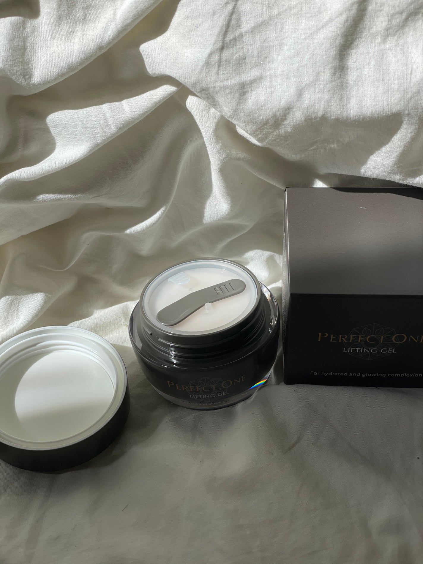 パーフェクトワン リフティングジェル/パーフェクトワン/オールインワン化粧品を使ったクチコミ(2枚目)