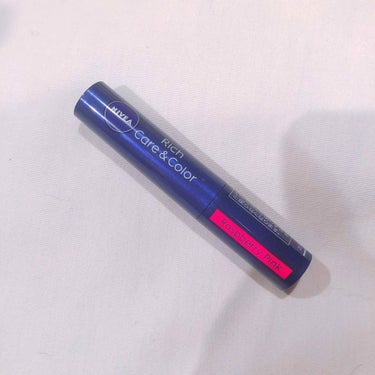 ニベアリッチケアカラーリップクリーム
Raspberry Pink
591円(税込638円)


ニベアリッチケアシリーズの新色、ラズベリーピンクです💮
めちゃくちゃ可愛い〜〜〜〜ブルベ向きかな〜
ピン