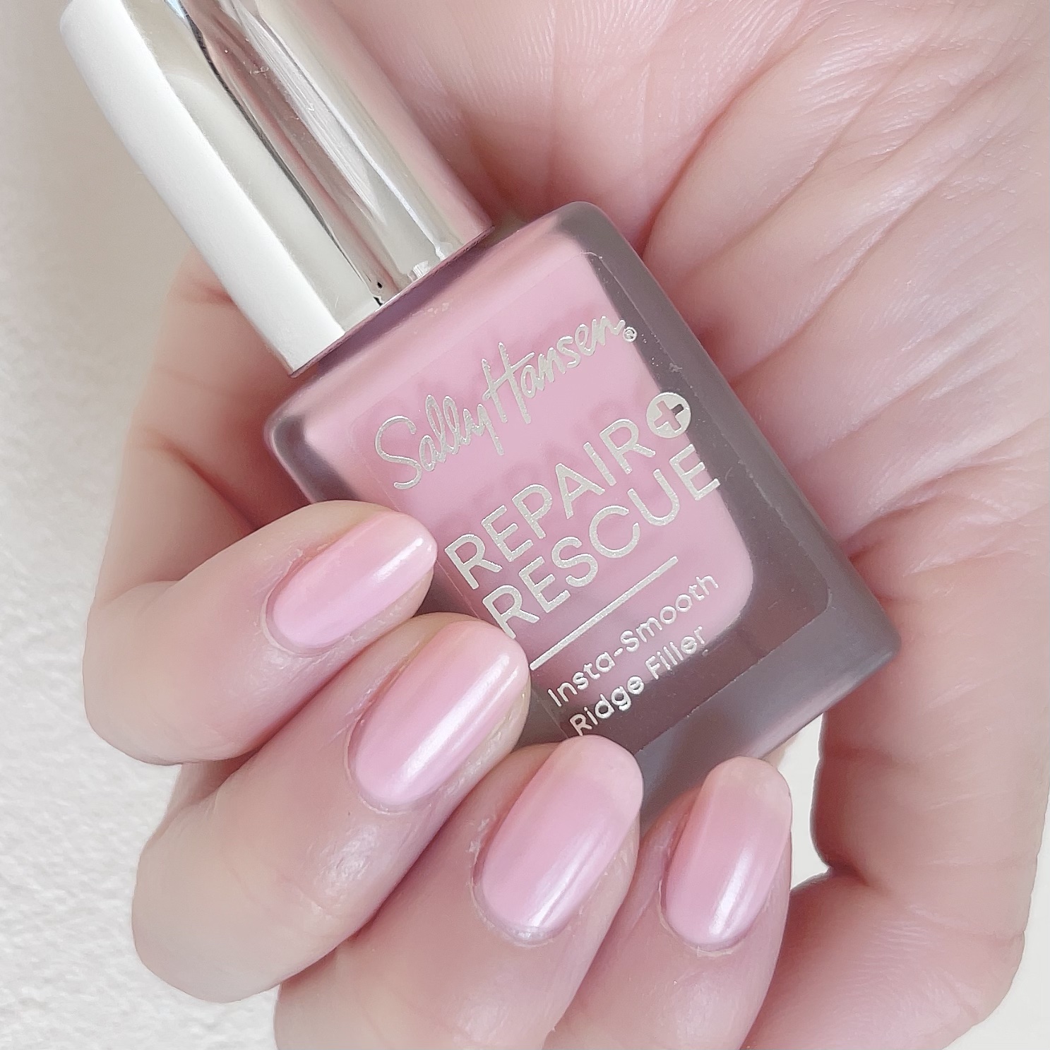 インスタ スムース リッジ フィラー/サリーハンセン/ネイルベースコートを使ったクチコミ（2枚目）