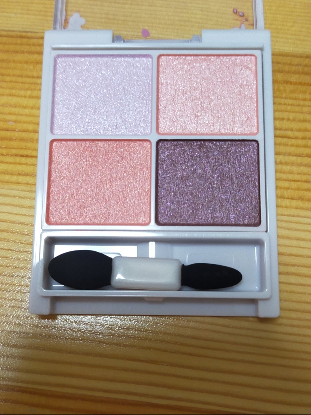 シルキースフレアイズ 11  ブロッサムシャワー/キャンメイク/アイシャドウパレットを使ったクチコミ（3枚目）