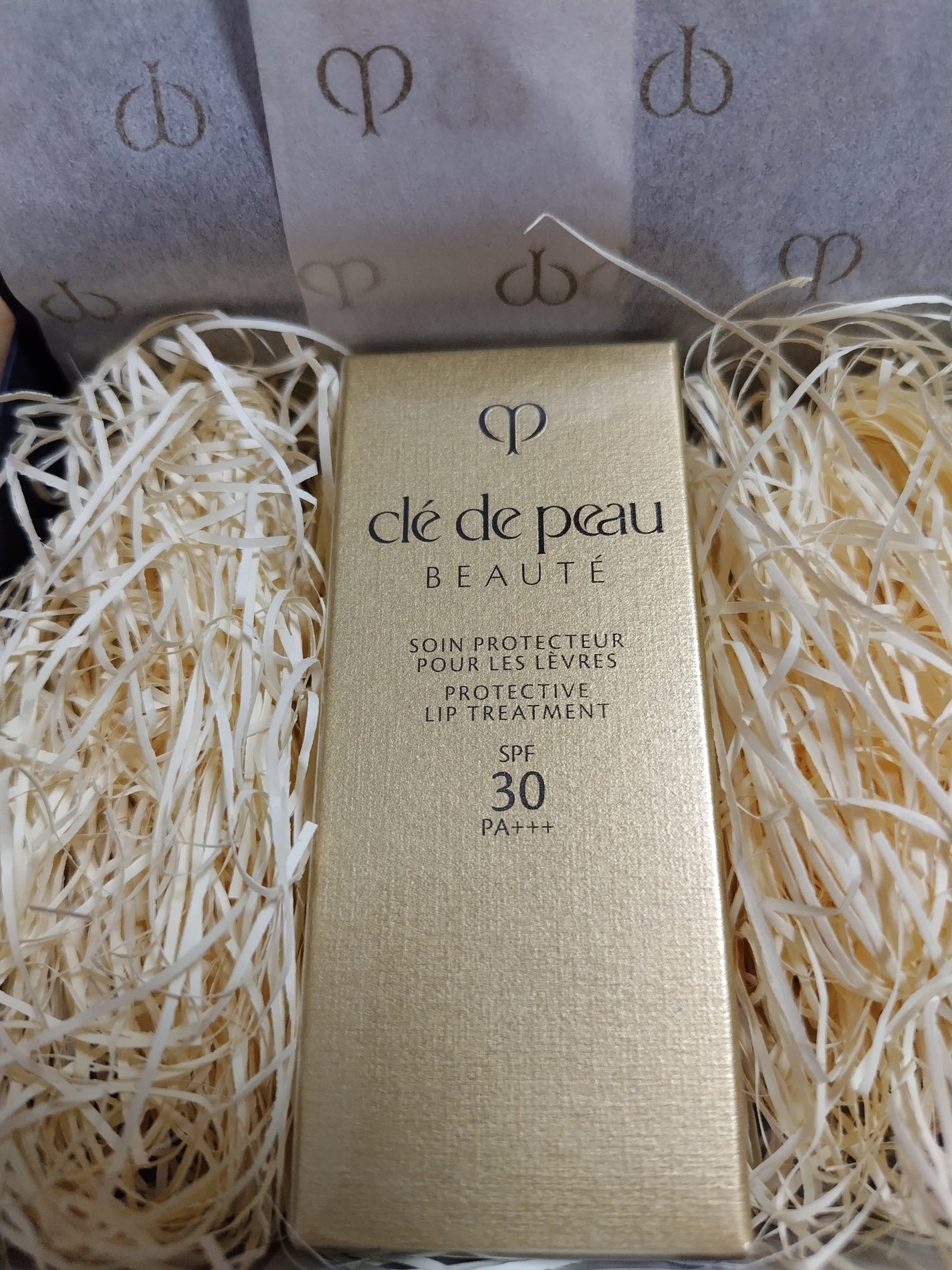 ソワンプロテクトゥールレーブル/クレ・ド・ポー ボーテ/リップクリームを使ったクチコミ(1枚目)