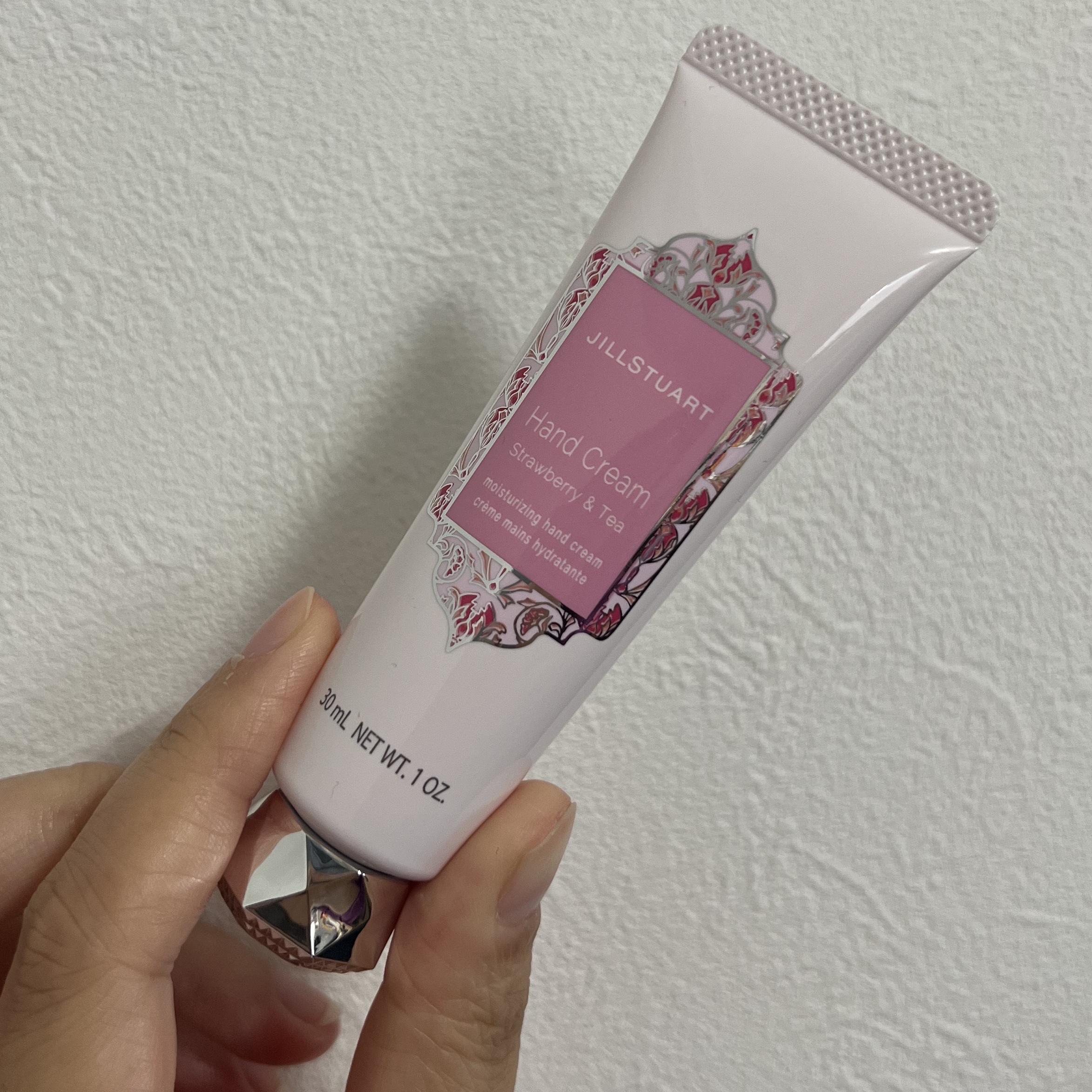 ハンドクリーム ストロベリー＆ティー/JILL STUART/ハンドクリームを使ったクチコミ（1枚目）