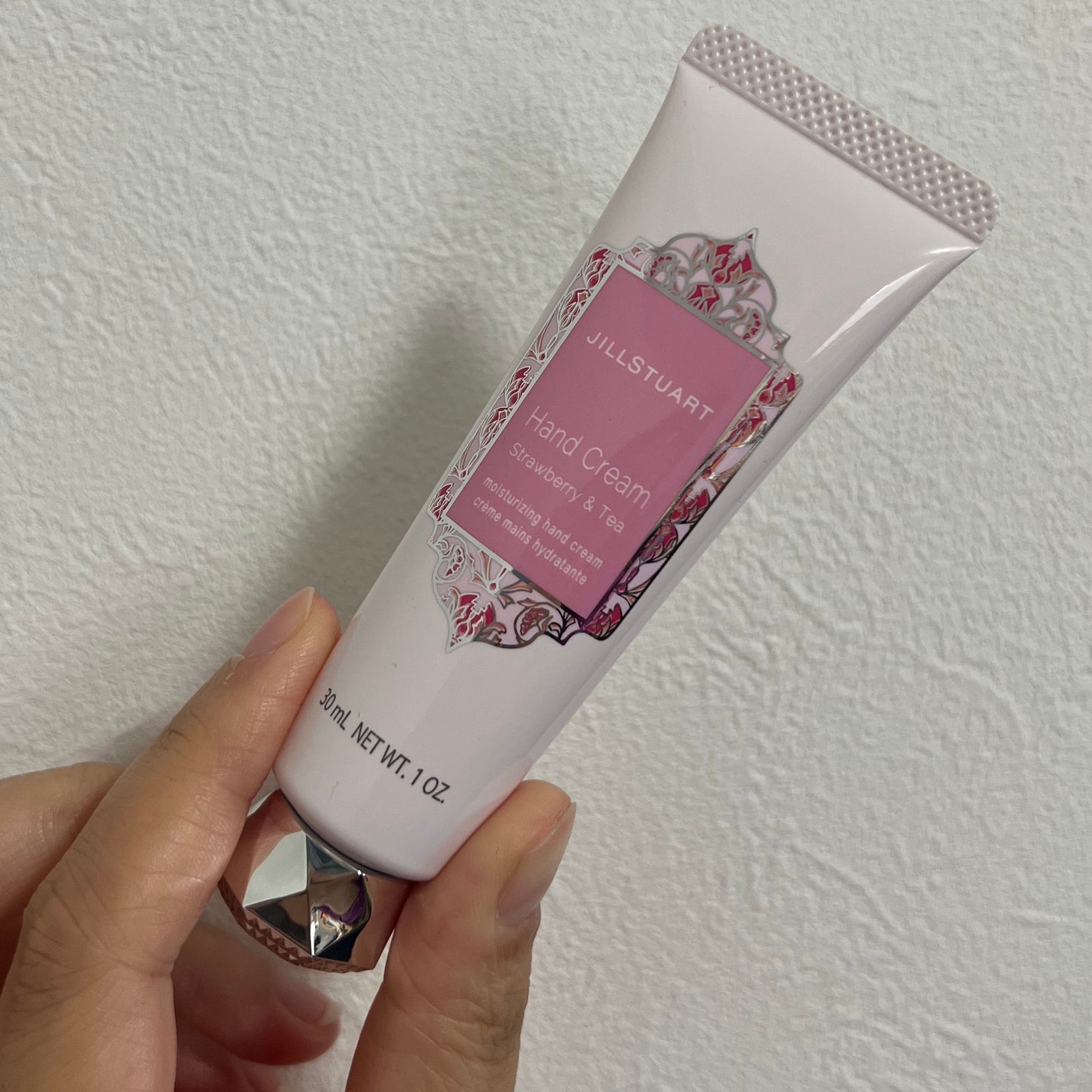 ハンドクリーム ストロベリー&ティー/JILL STUART/ハンドクリームを使ったクチコミ(1枚目)