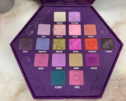 BLOOD LUST ARTISTRY PALETTE/Jeffree Star Cosmetics/アイシャドウパレットを使ったクチコミ(2枚目)