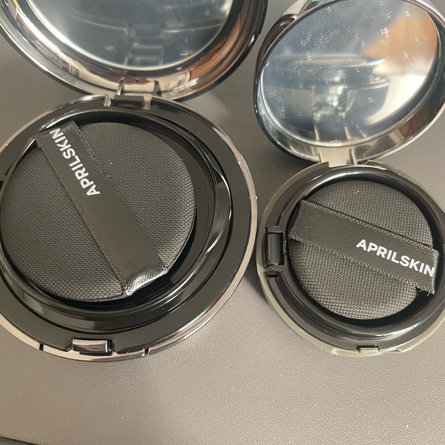 ハイパーカバーフィットクッション グラファイト/APRILSKIN/クッションファンデーションを使ったクチコミ(3枚目)