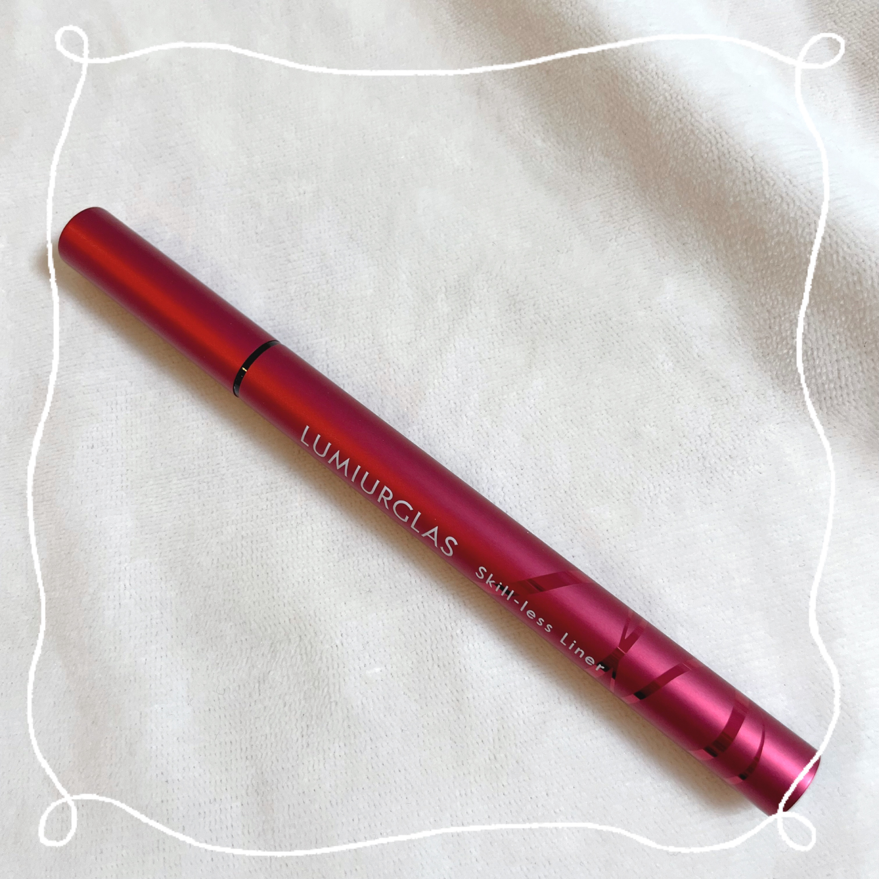 スキルレスライナー 06.ルージュバーガンディ(公式ECサイト・LIPSショッピング限定)/LUMIURGLAS/リキッドアイライナーを使ったクチコミ（2枚目）