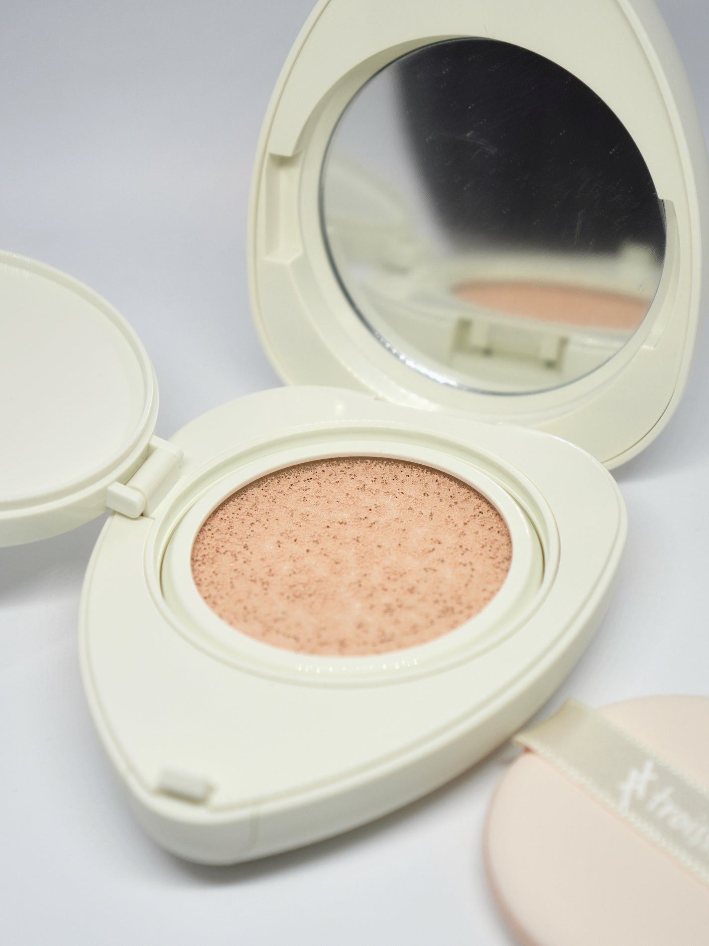 トワタッチ ハートクッション マットカバー/troistouch/クッションファンデーションを使ったクチコミ(4枚目)