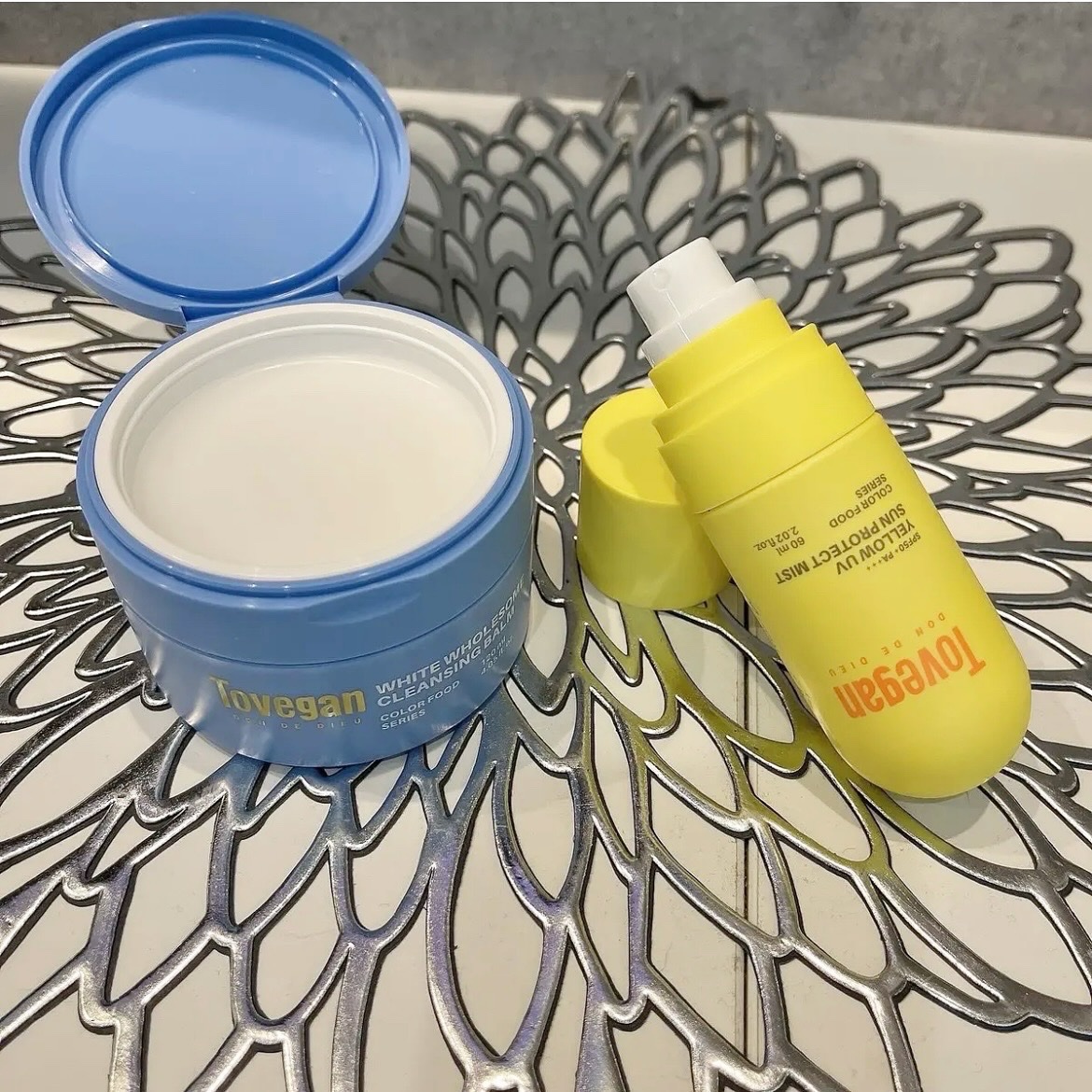 カラーフードシリーズホワイトホールサムクレンジングバーム/Tovegan/クレンジングバームを使ったクチコミ（1枚目）
