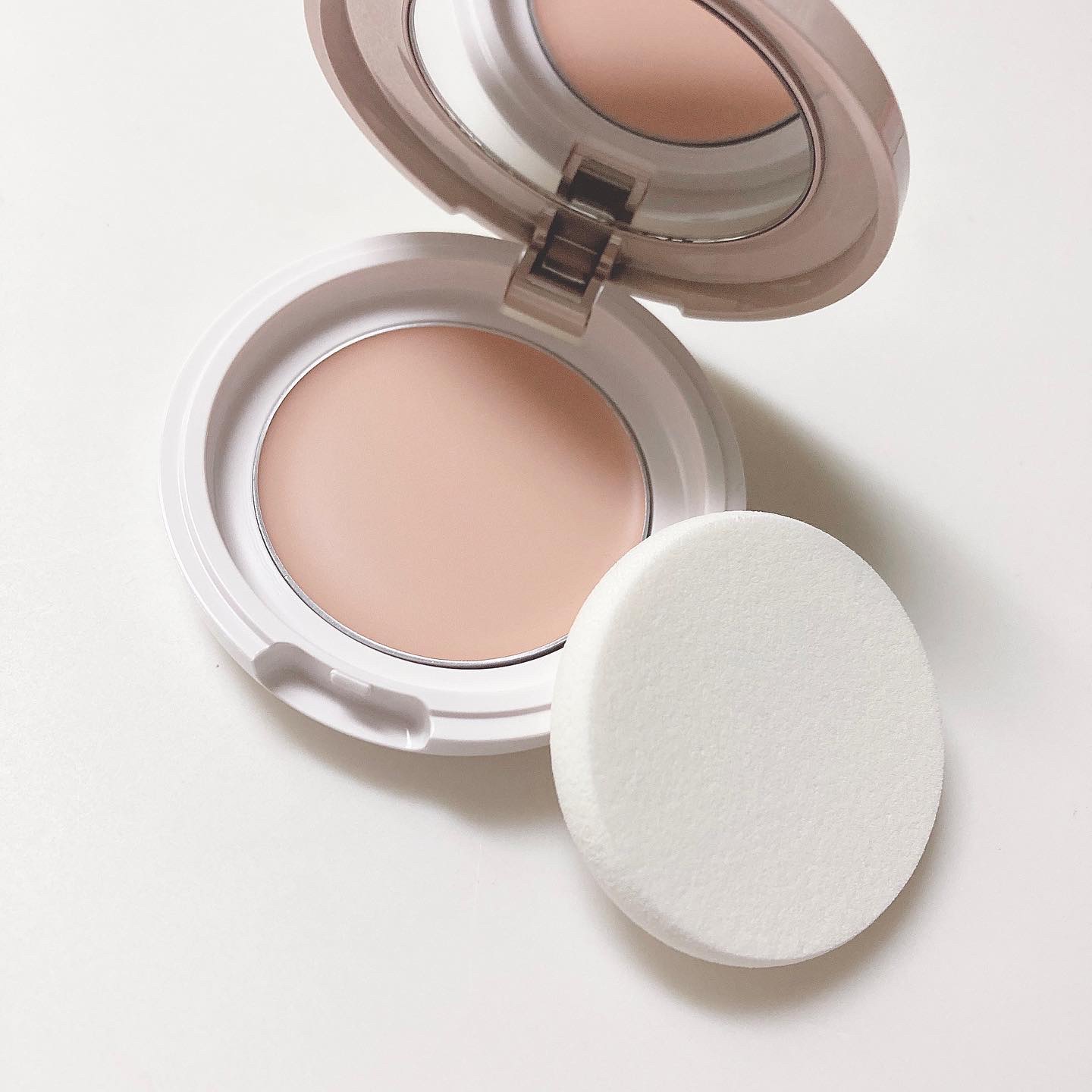 リズムシームレスウェア/TWANY/化粧下地を使ったクチコミ（2枚目）