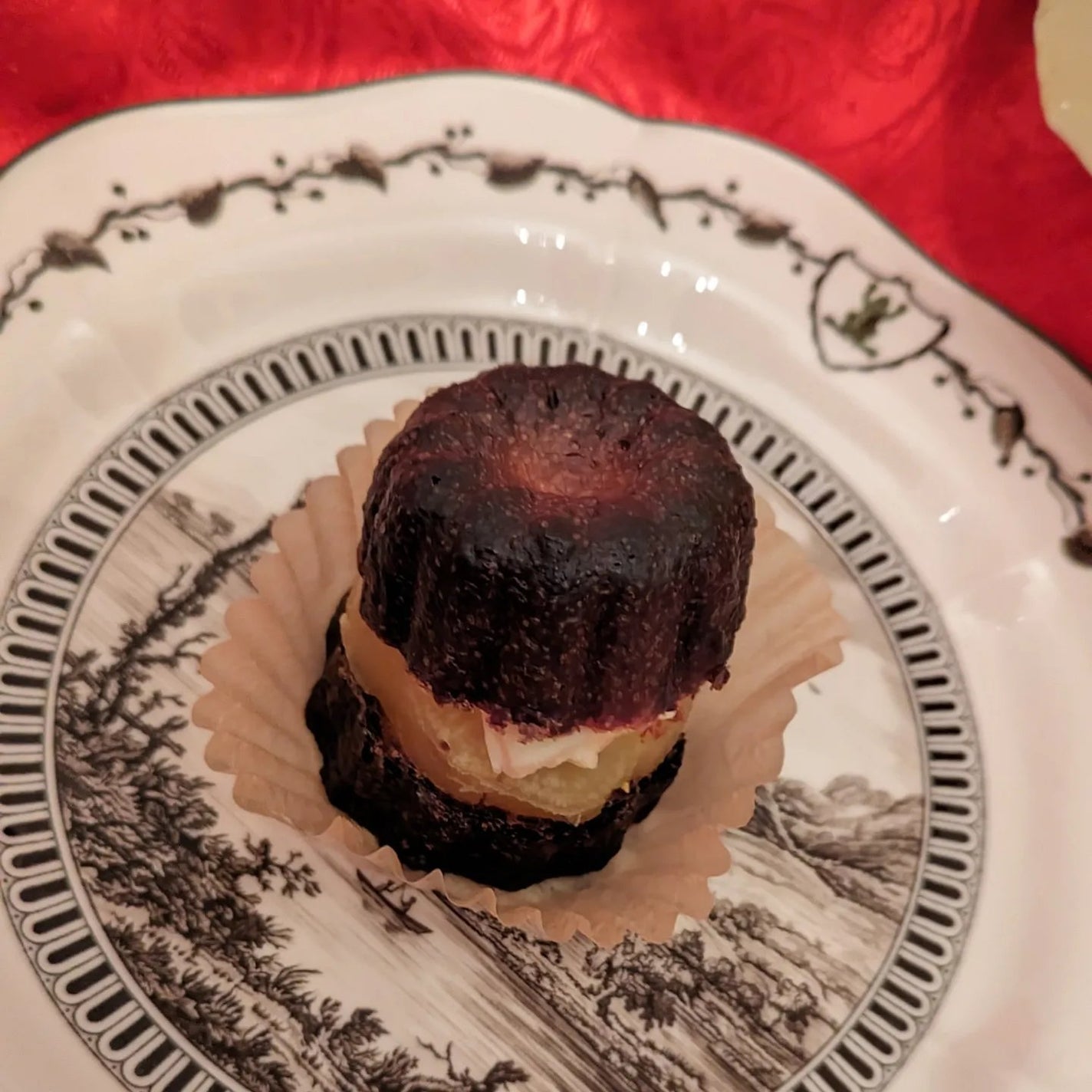 真紅 on LIPS 「カヌレリテ様のカヌレをお試しさせて頂きました。『店舗説明』カヌ..」(7枚目)