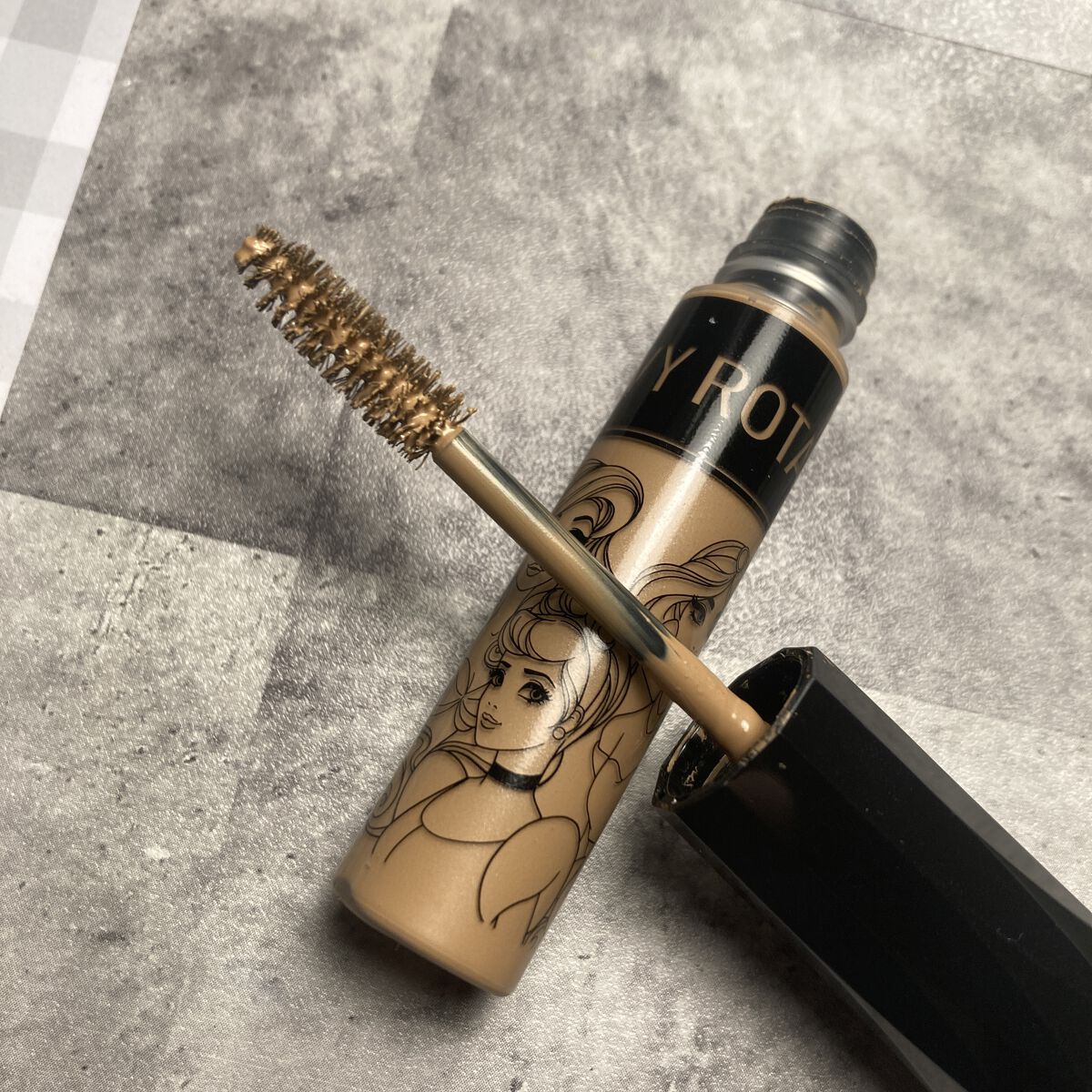 カラーリングアイブロウ/ヘビーローテーション/眉マスカラを使ったクチコミ（2枚目）