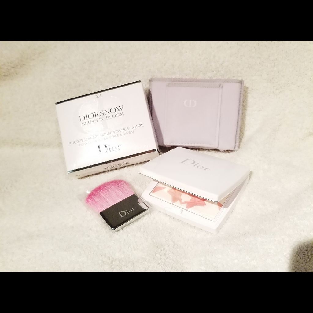 スノー ブラッシュ&ブルーム パウダー/Dior/パウダーチークを使ったクチコミ(1枚目)