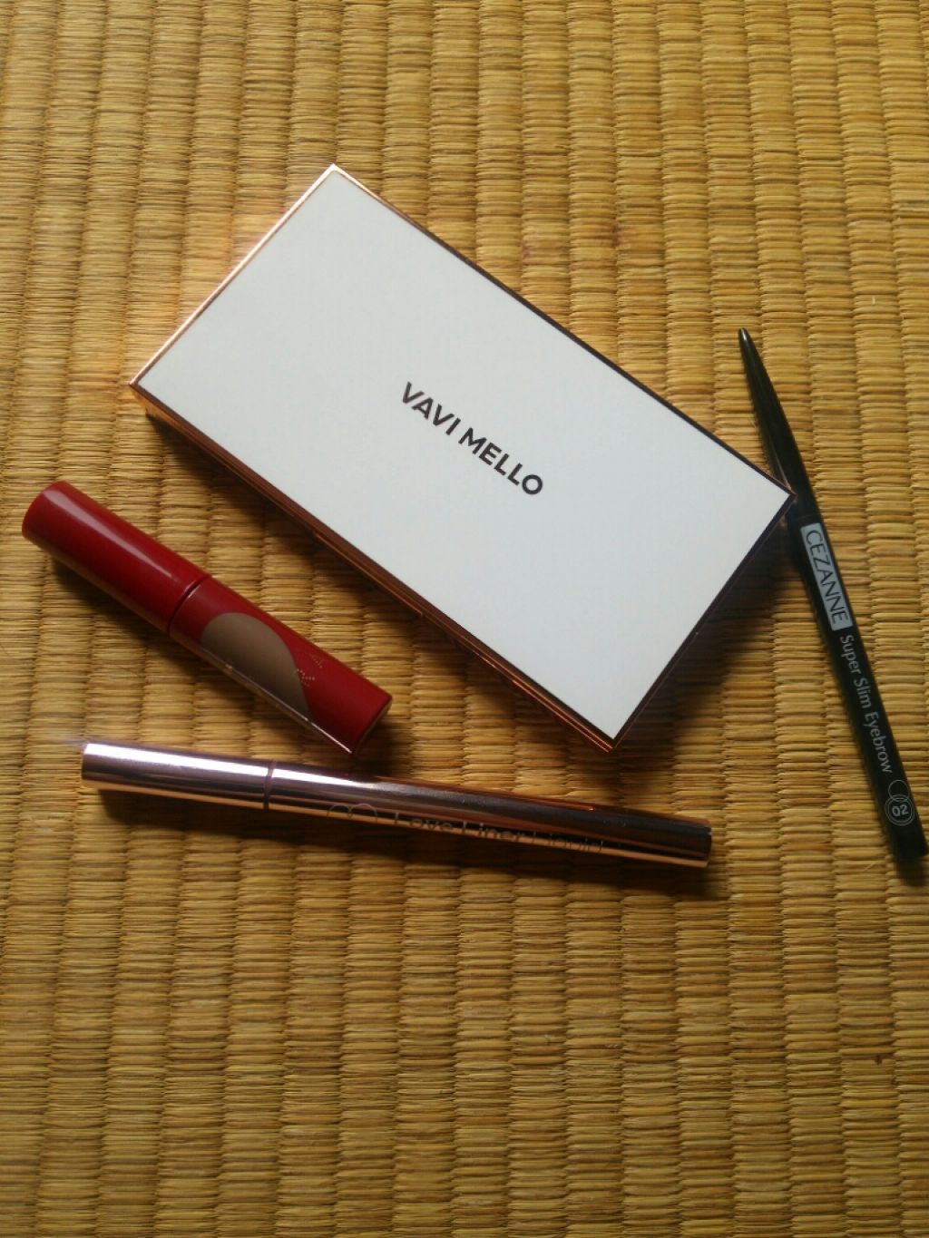 バレンタインボックス/VAVI MELLO/アイシャドウパレットを使ったクチコミ（2枚目）