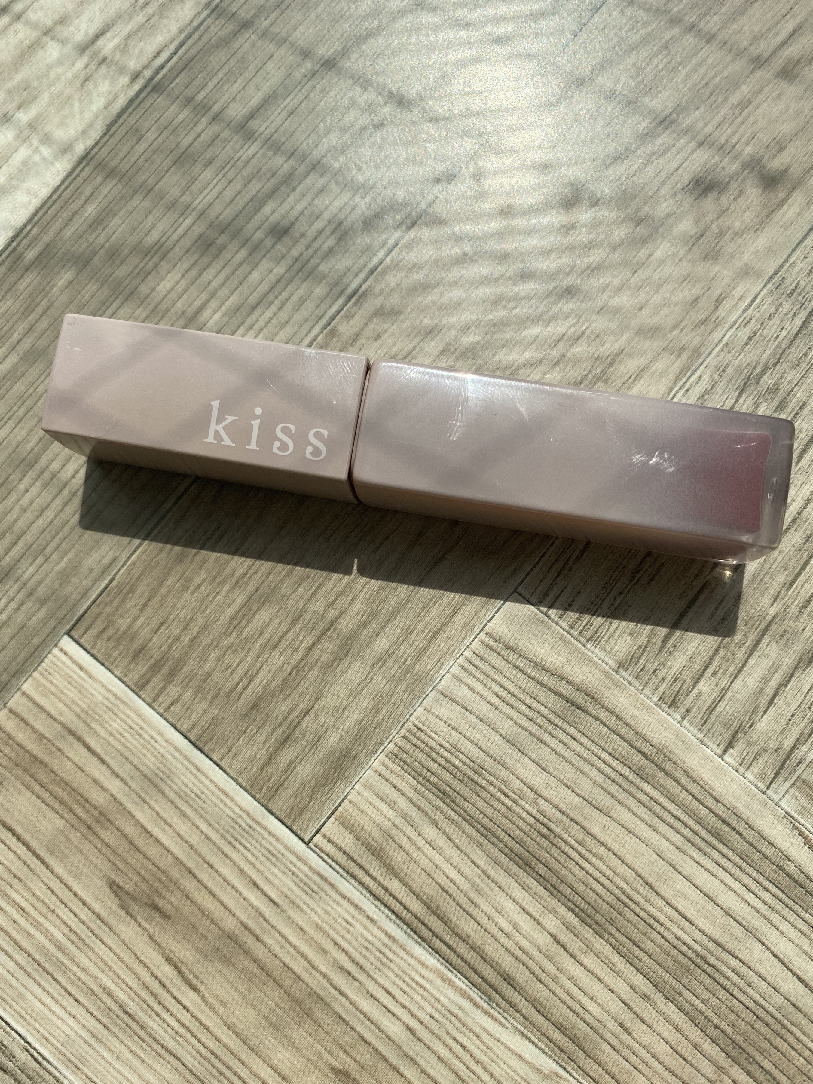 リップアーマー 04 反撃モーヴ/KiSS/口紅を使ったクチコミ（1枚目）