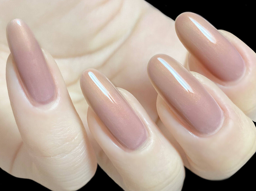 フローリックネイルラッカー PK04/エレガンス クルーズ/マニキュアを使ったクチコミ（1枚目）