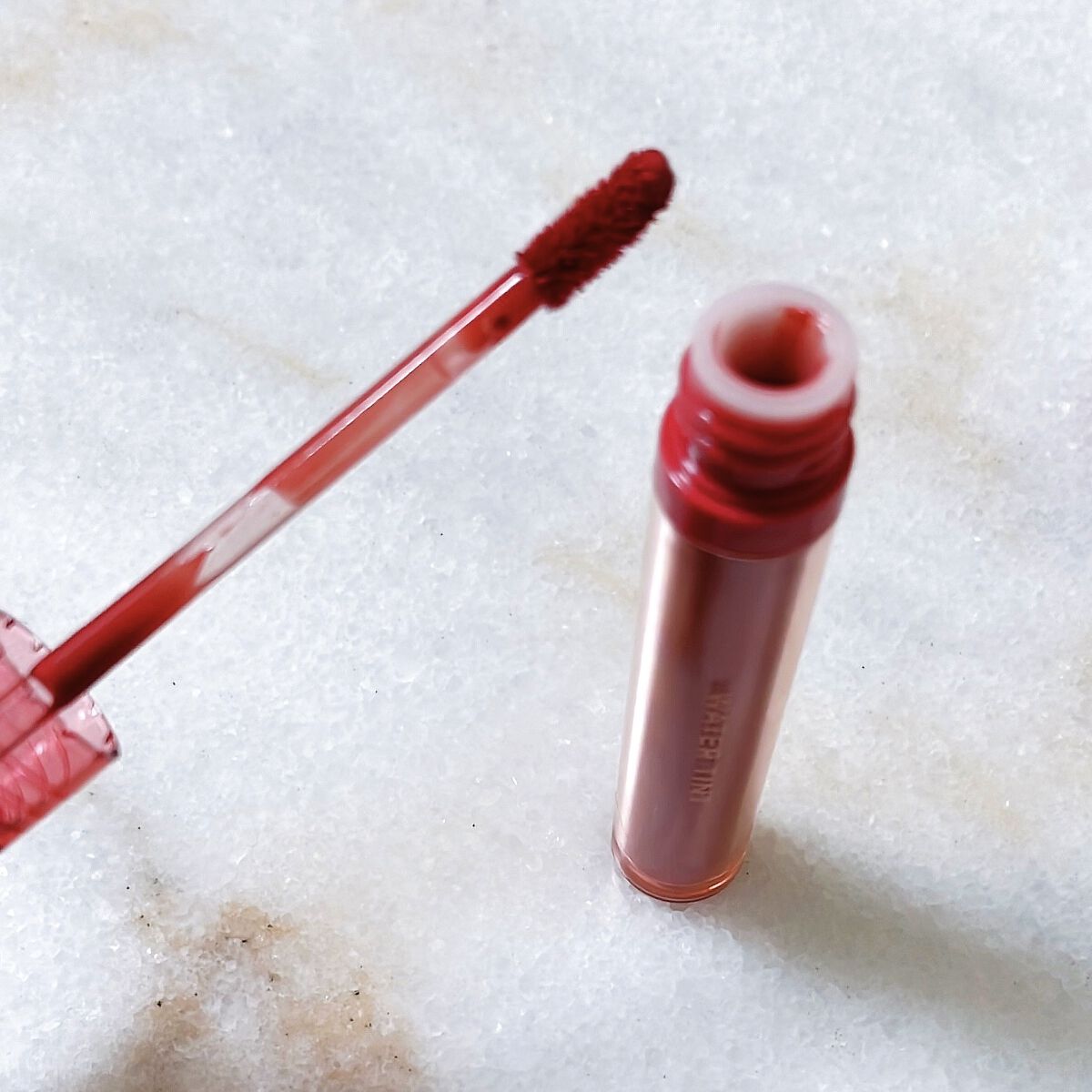 アピュー ジューシーパン ウォーターティント PK02　プラム/A’pieu/リップティントを使ったクチコミ（3枚目）