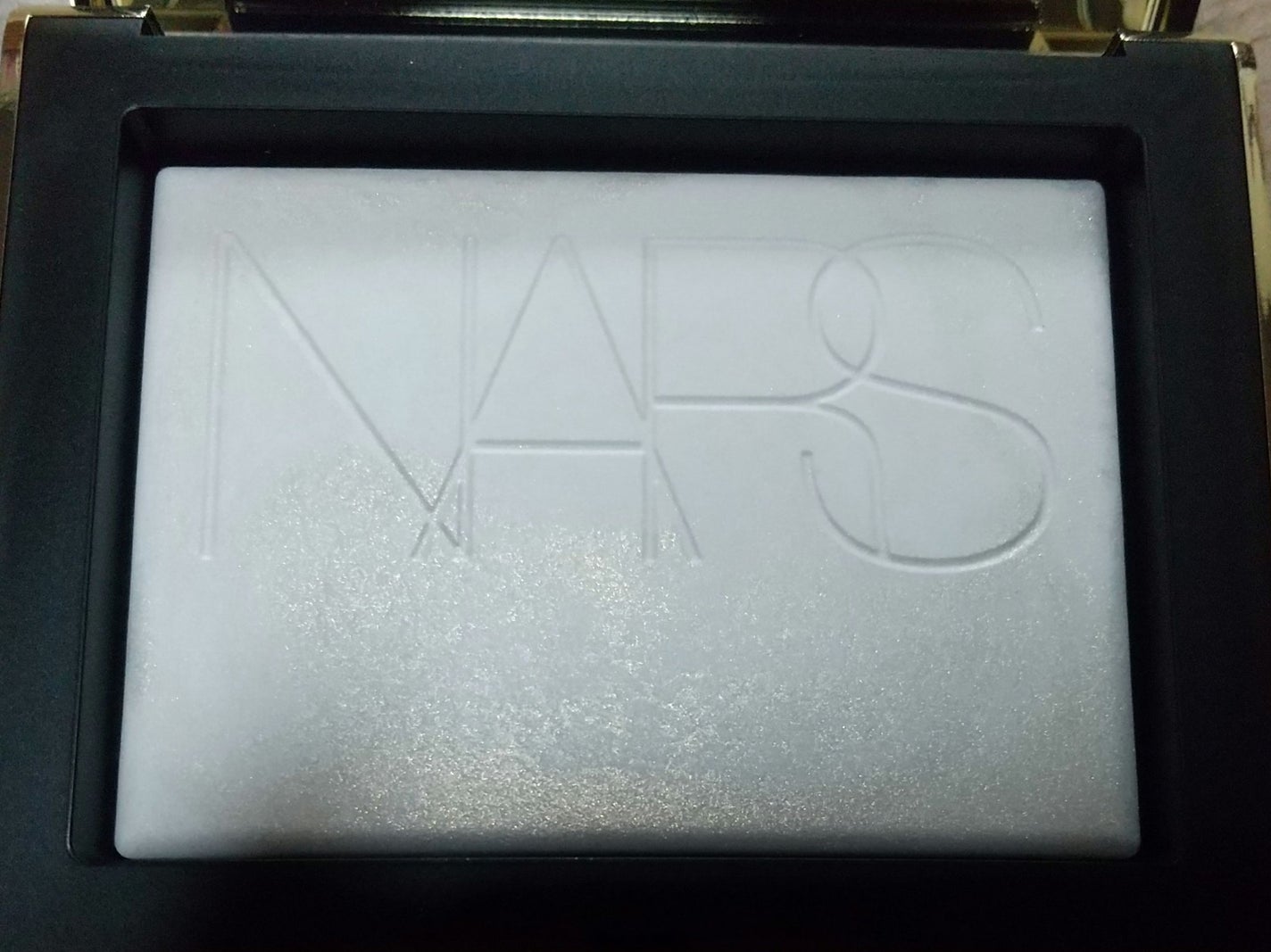 ライトリフレクティング プリズマティックパウダー/NARS/プレストパウダーを使ったクチコミ(4枚目)