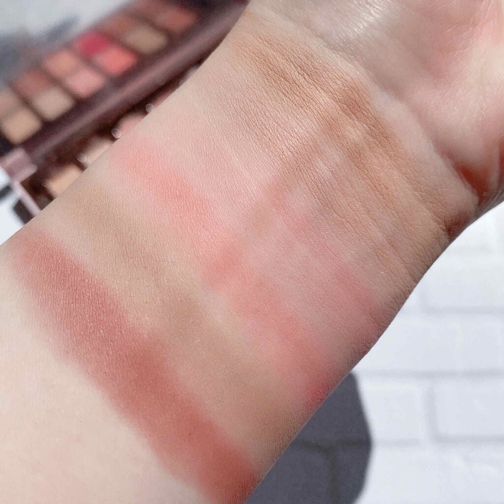 バレンタインボックス3ローズモーメント/VAVI MELLO/アイシャドウパレットを使ったクチコミ(4枚目)