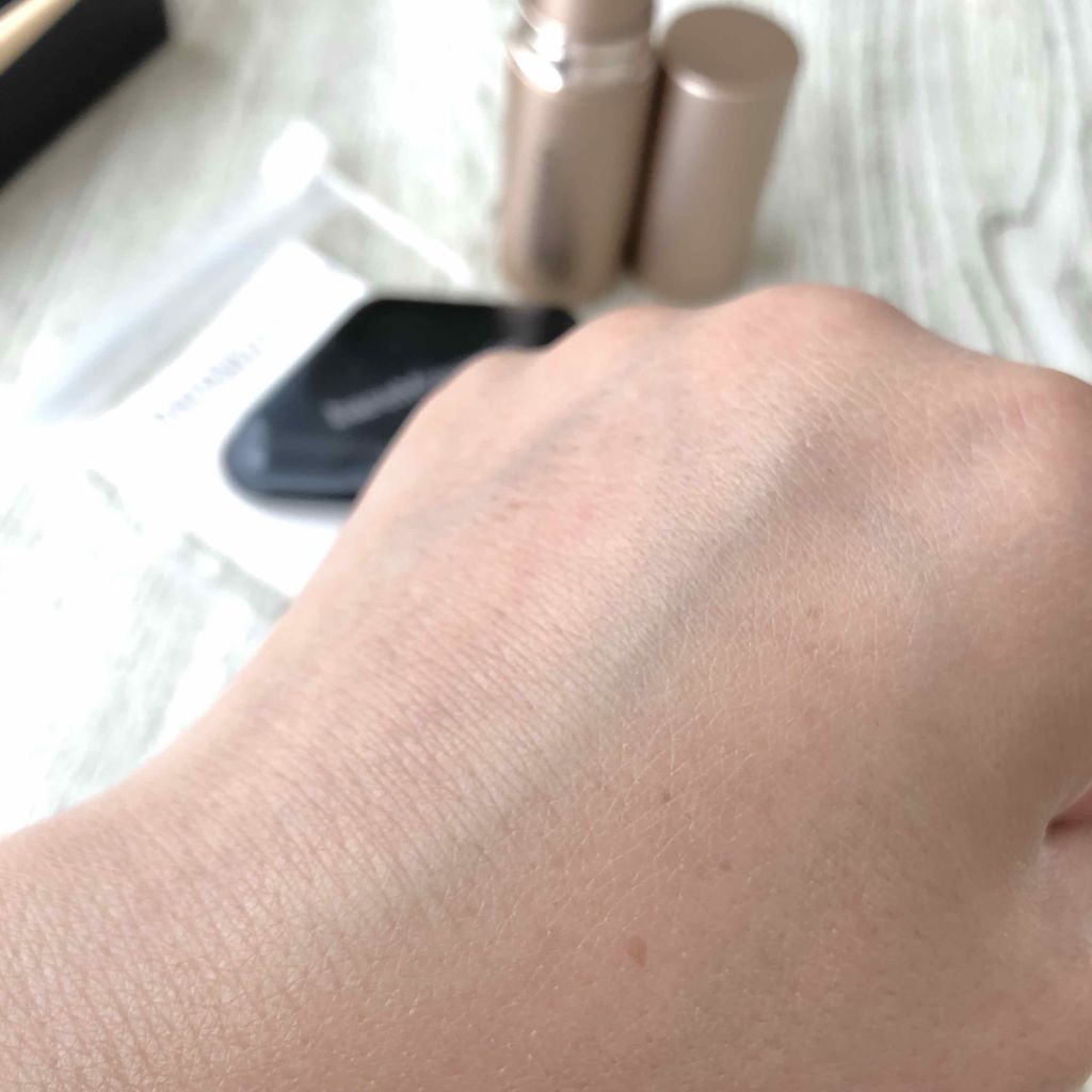 CR ハイドレイティング ファンデーション スティック/bareMinerals/その他ファンデーションを使ったクチコミ（3枚目）