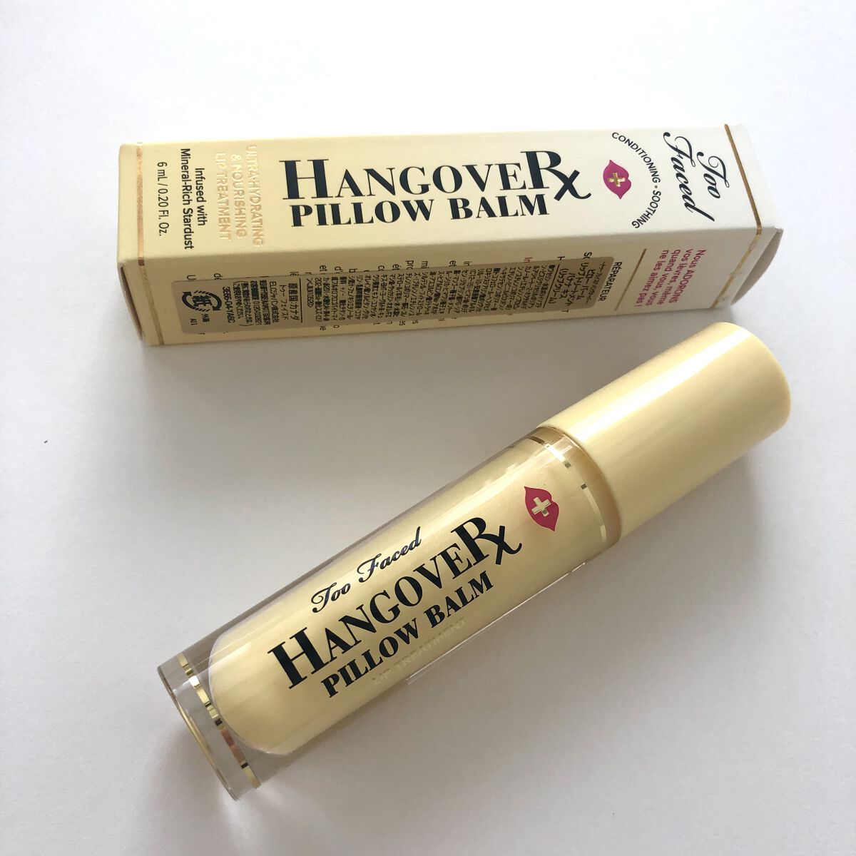 ～トゥー フェイスド ハングオーバー～ ピロー バーム リップ トリートメント バナナ キス /Too Faced/リップ美容液を使ったクチコミ（3枚目）