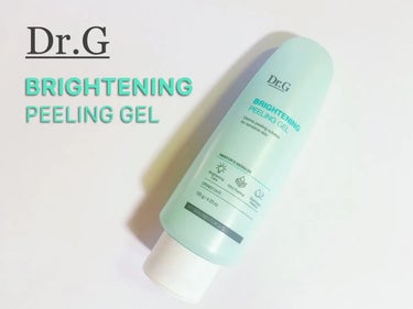 Dr.G
BRIGHTENING PEELING GEL

柔らかいゴマージュタイプのピーリングジェル✨
本当に柔らかくて、例えると水に濡らしたティッシュをすりすりしてる感じ☝️でもちゃんとザラつきや角