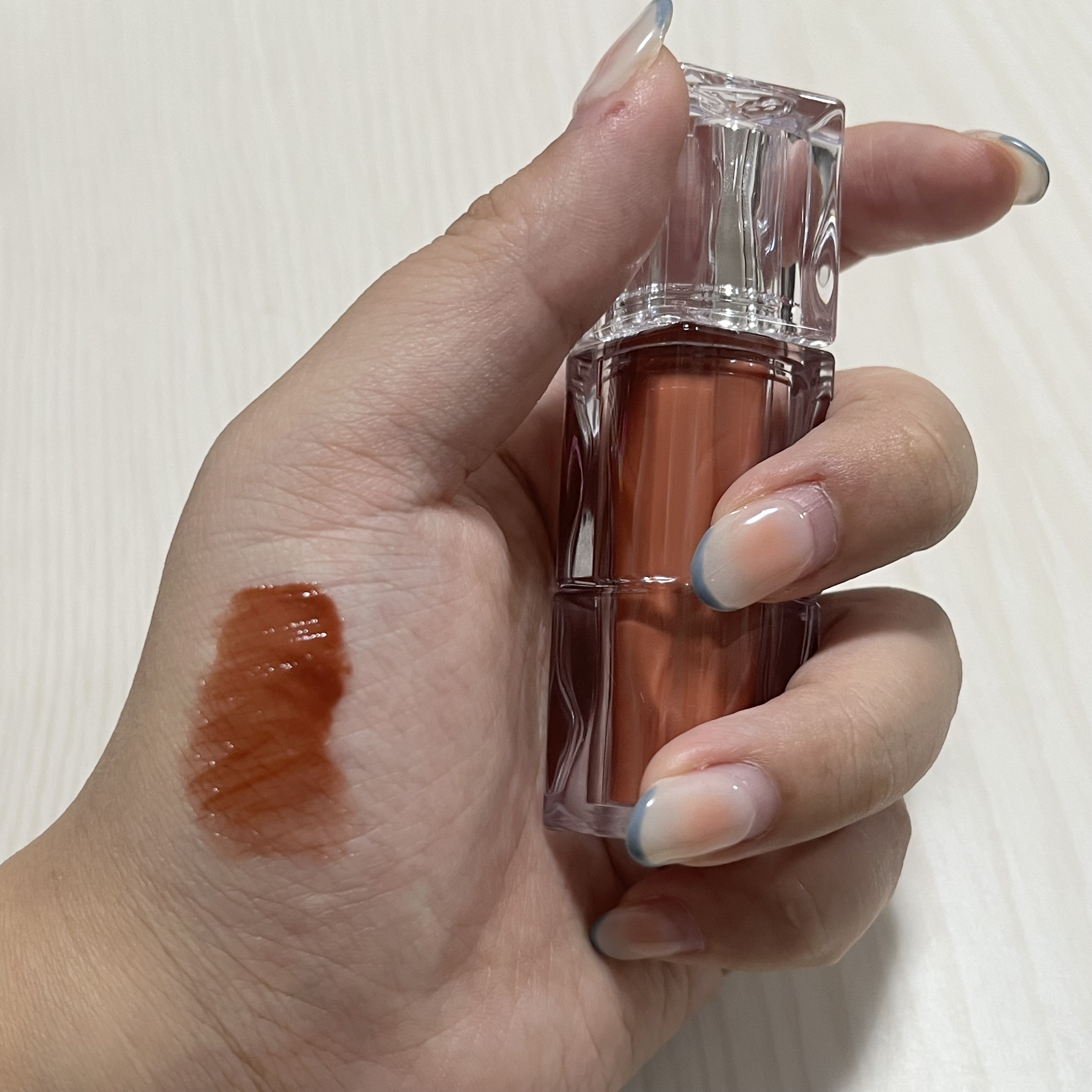 ウォーターリズムグロウティント/TIRTIR(ティルティル)/リップティントを使ったクチコミ（2枚目）