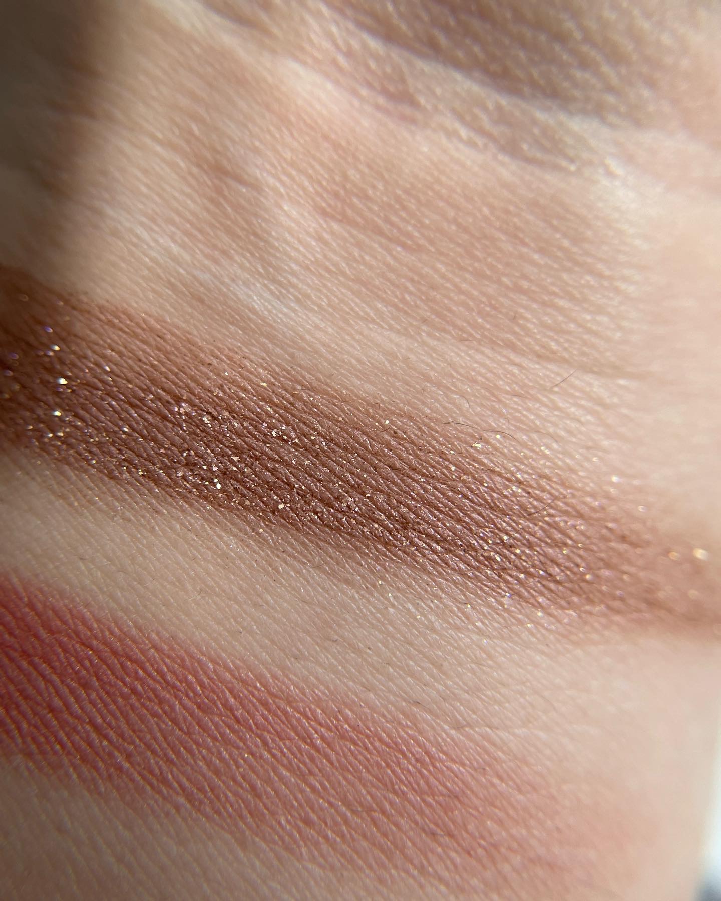 ミネラルクラッシィシャドー/エトヴォス/アイシャドウパレットを使ったクチコミ（3枚目）