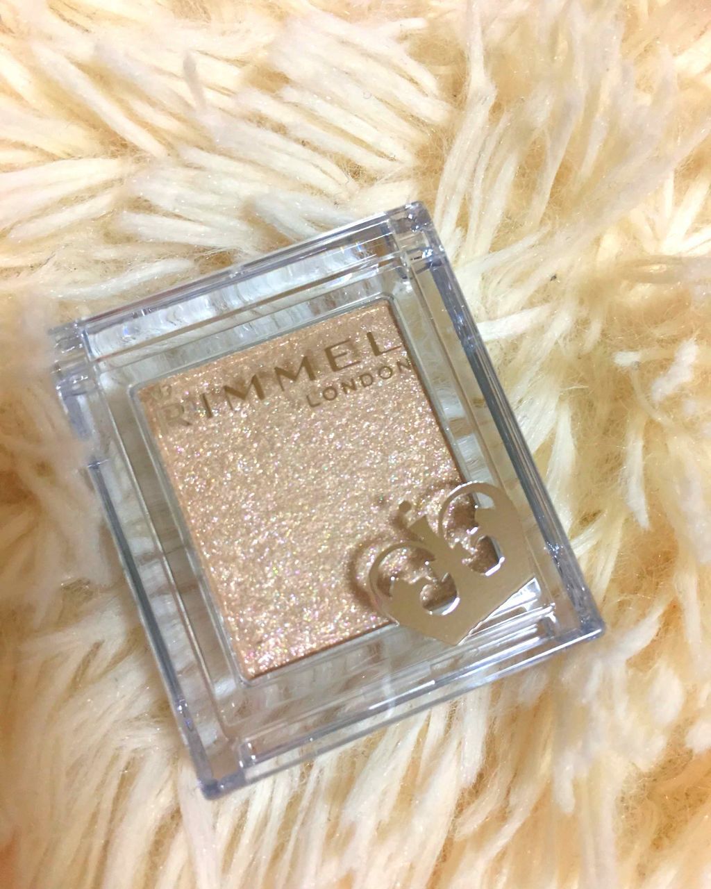 プリズム パウダーアイカラー/リンメル ロンドン/単色アイシャドウを使ったクチコミ（2枚目）