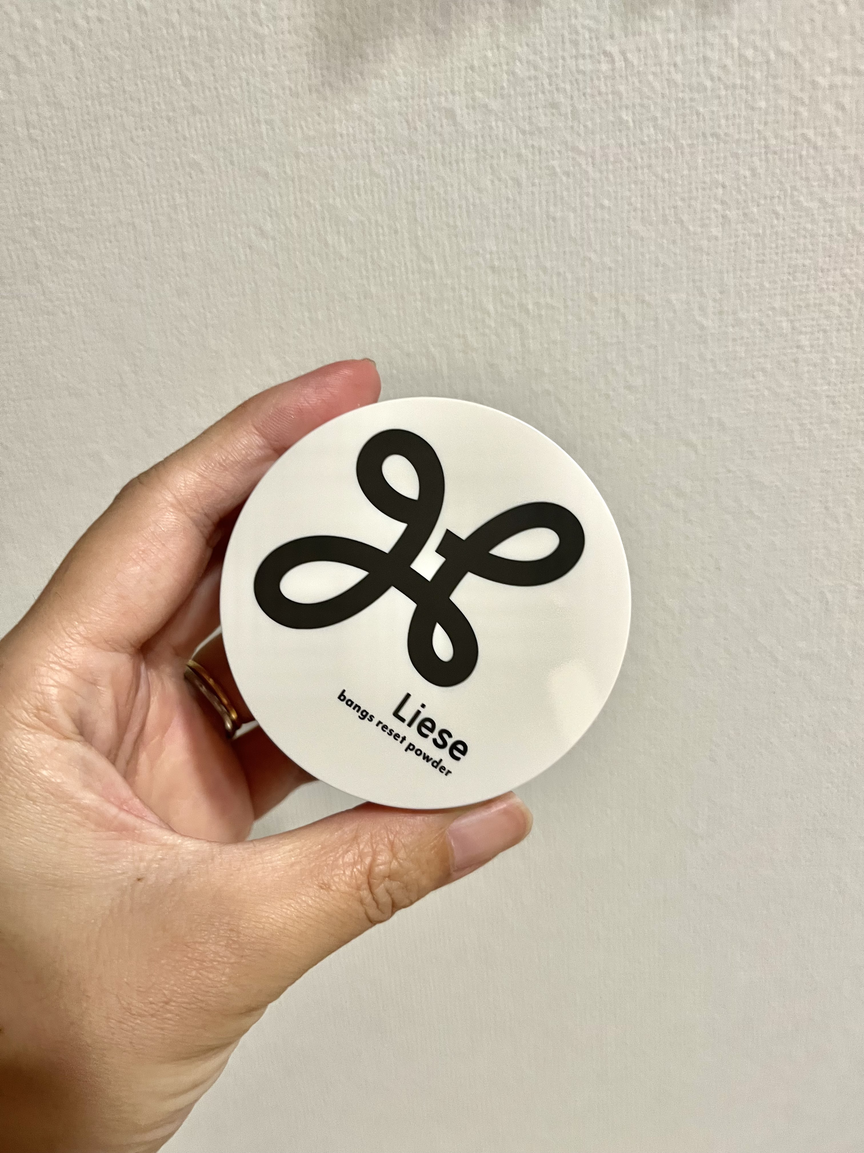 前髪リセットパウダー/リーゼ/その他スタイリングを使ったクチコミ（2枚目）