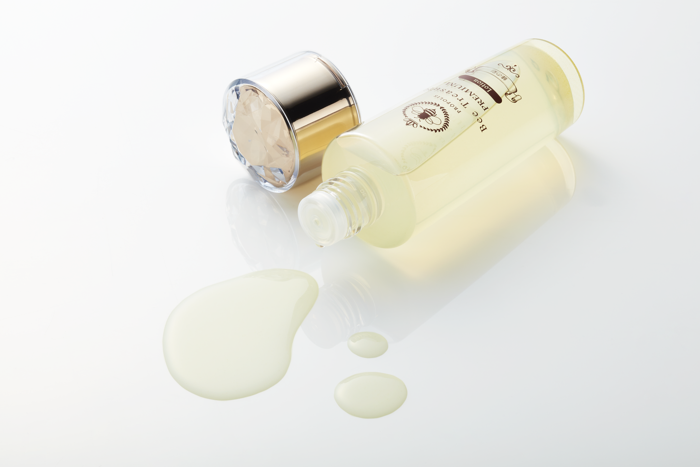 PREMIUM 蜂の彩ローション Bee Treasure