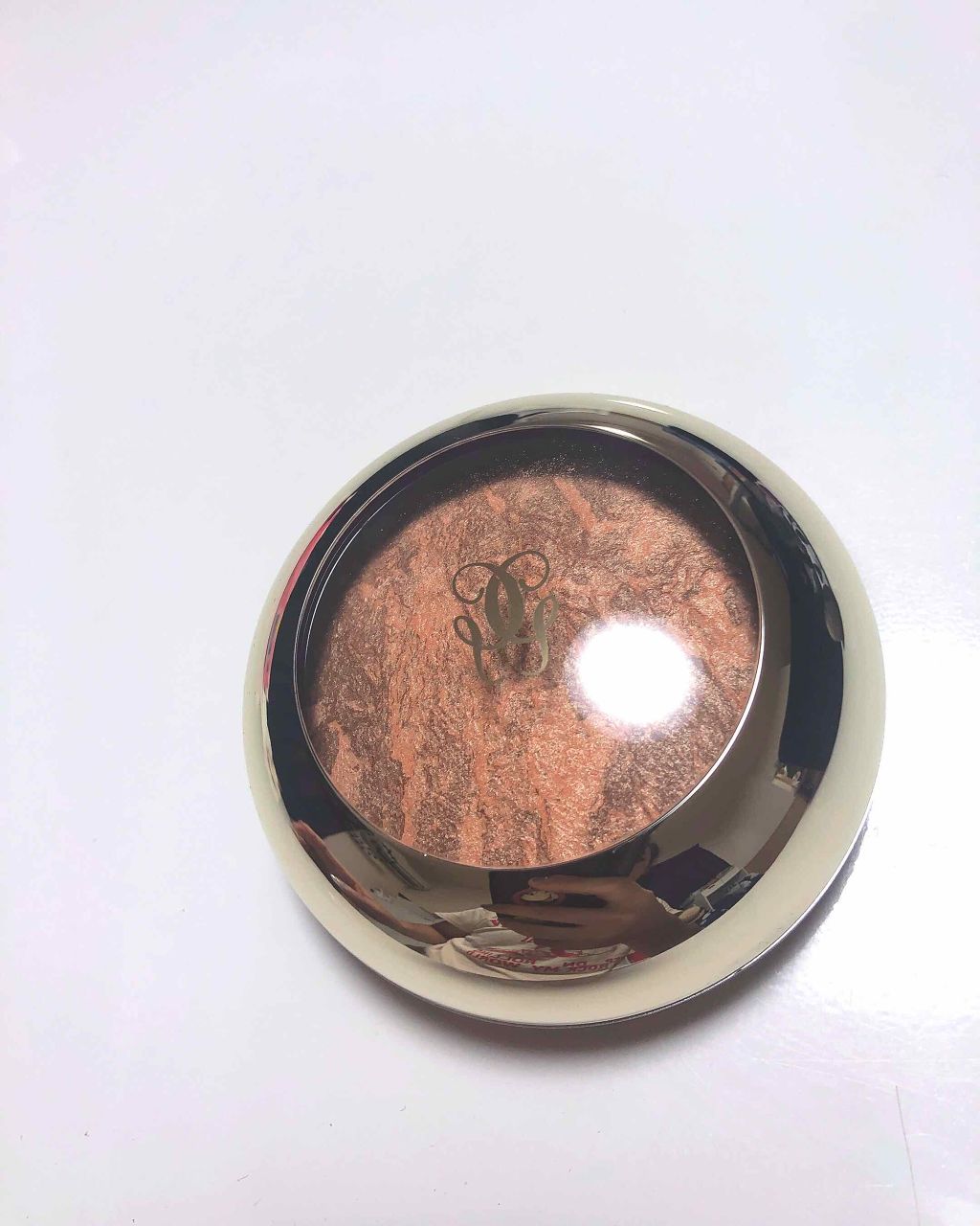 GUERLAIN ハイライティング パウダーのクチコミ「メイクアップクイーン #マミ様
のおススメ品だったこちら。

おゲランの割には税抜き6,400.....」（1枚目）