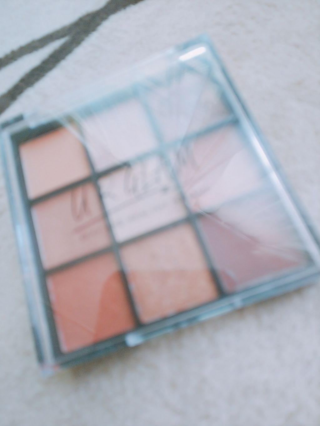 あゆ❤️ on LIPS 「初投稿♥今日はダイソーのUGブルーミングアイシャドウパレット0..」(1枚目)