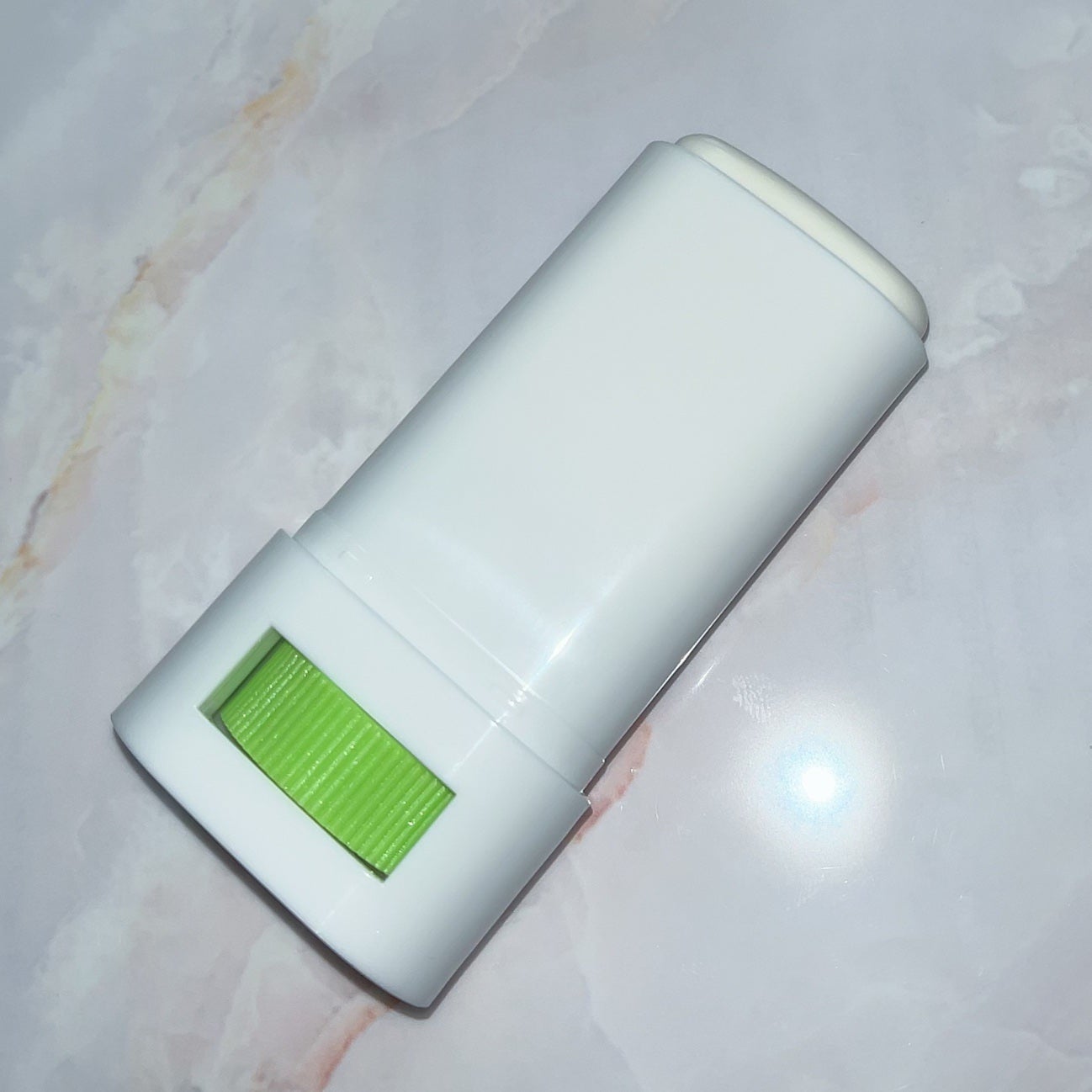 グリーンマイルドサンスティック SPF50+ PA++++/Dr.G/日焼け止めスティックを使ったクチコミ(3枚目)