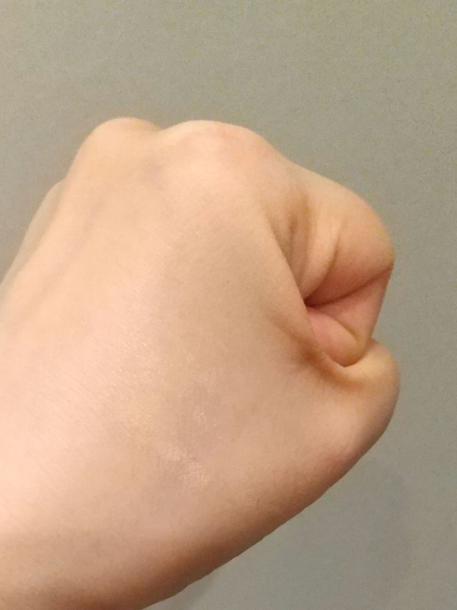 スタジオ イージータップ 01/ALBION/その他ファンデーションを使ったクチコミ（3枚目）