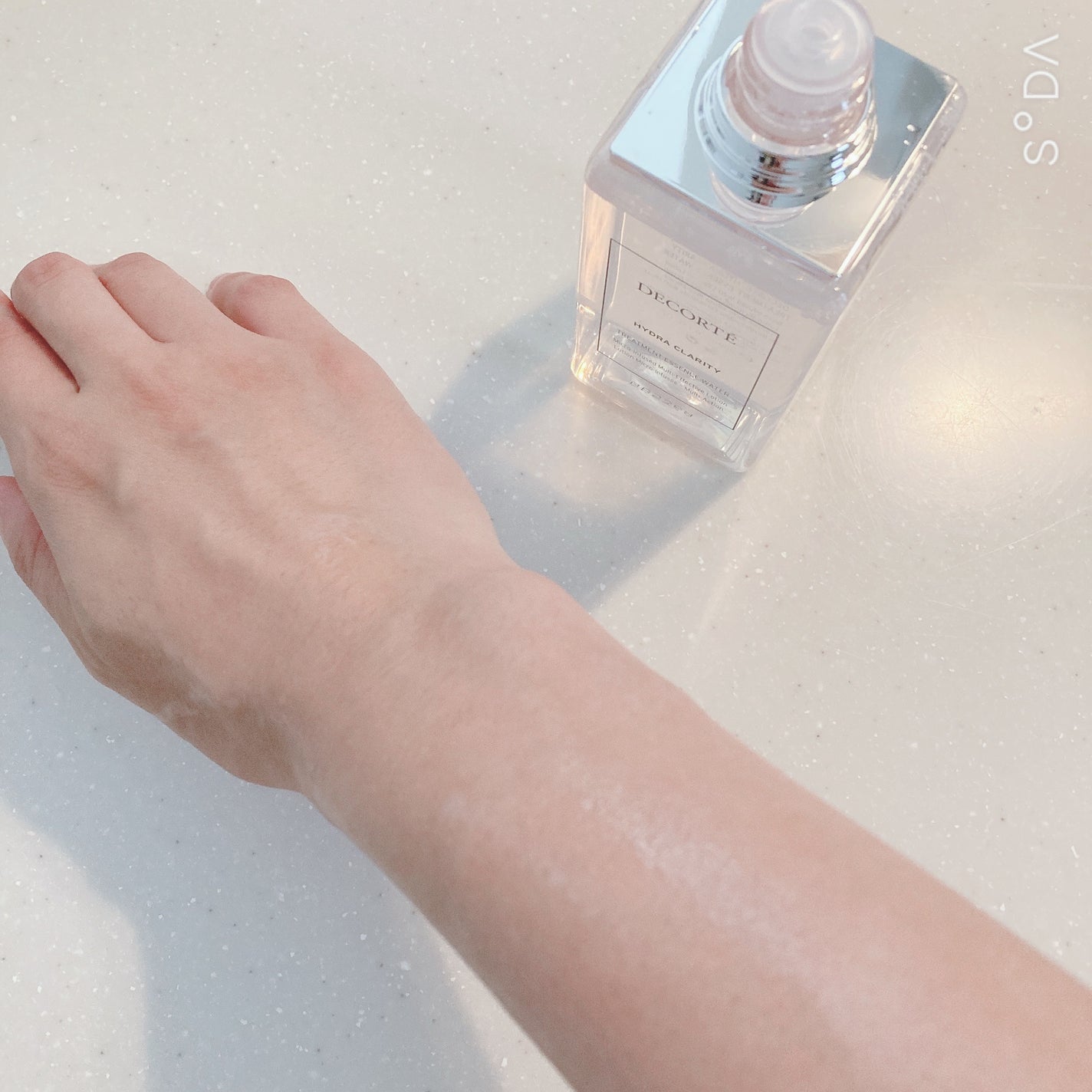 イドラクラリティ 薬用 トリートメント エッセンス ウォーター/DECORTÉ/化粧水を使ったクチコミ(4枚目)