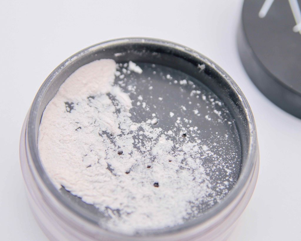 ライトリフレクティングセッティングパウダー ルース/NARS/ルースパウダーを使ったクチコミ(2枚目)