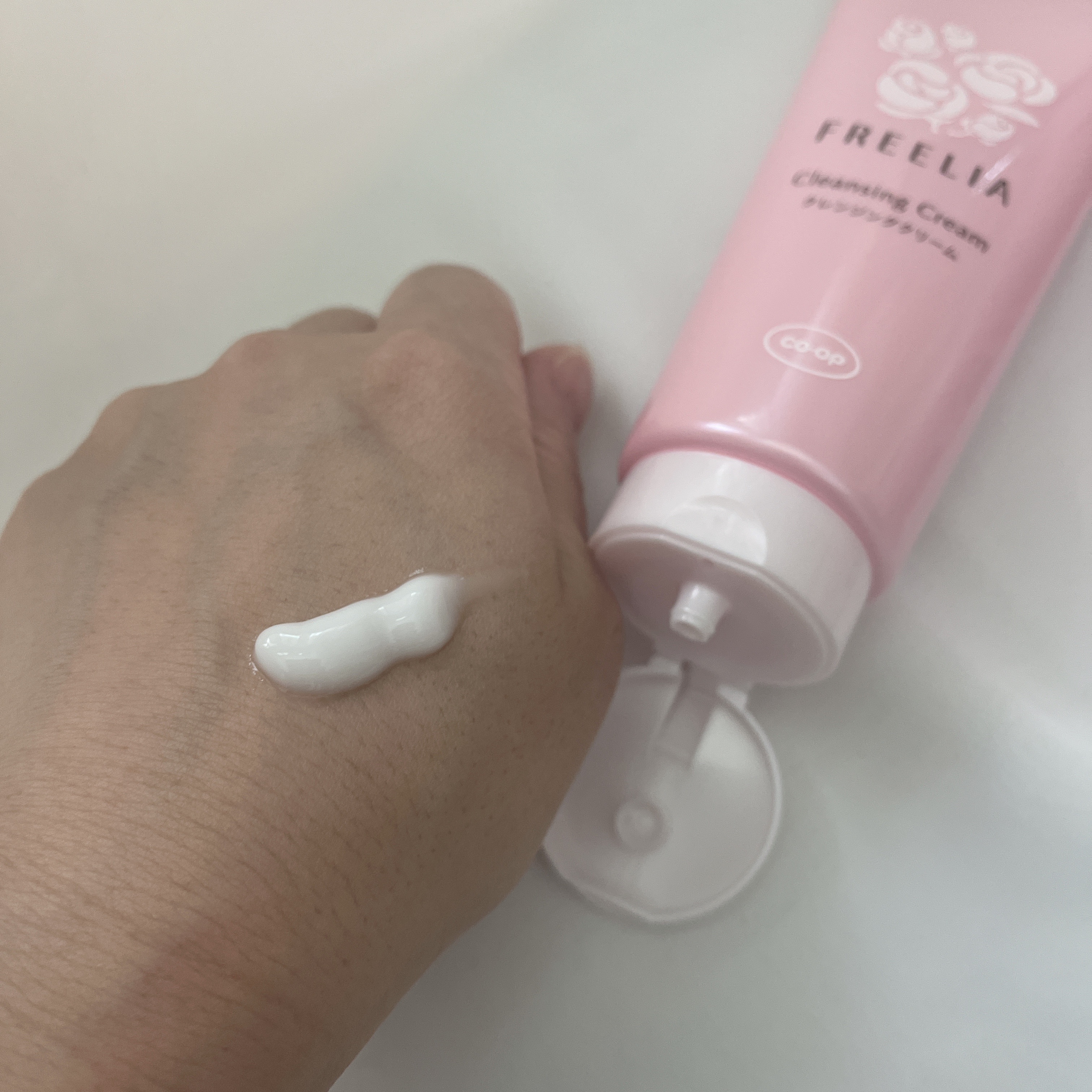 フリーリアクレンジングクリームE/コープ/クレンジングクリームを使ったクチコミ（3枚目）
