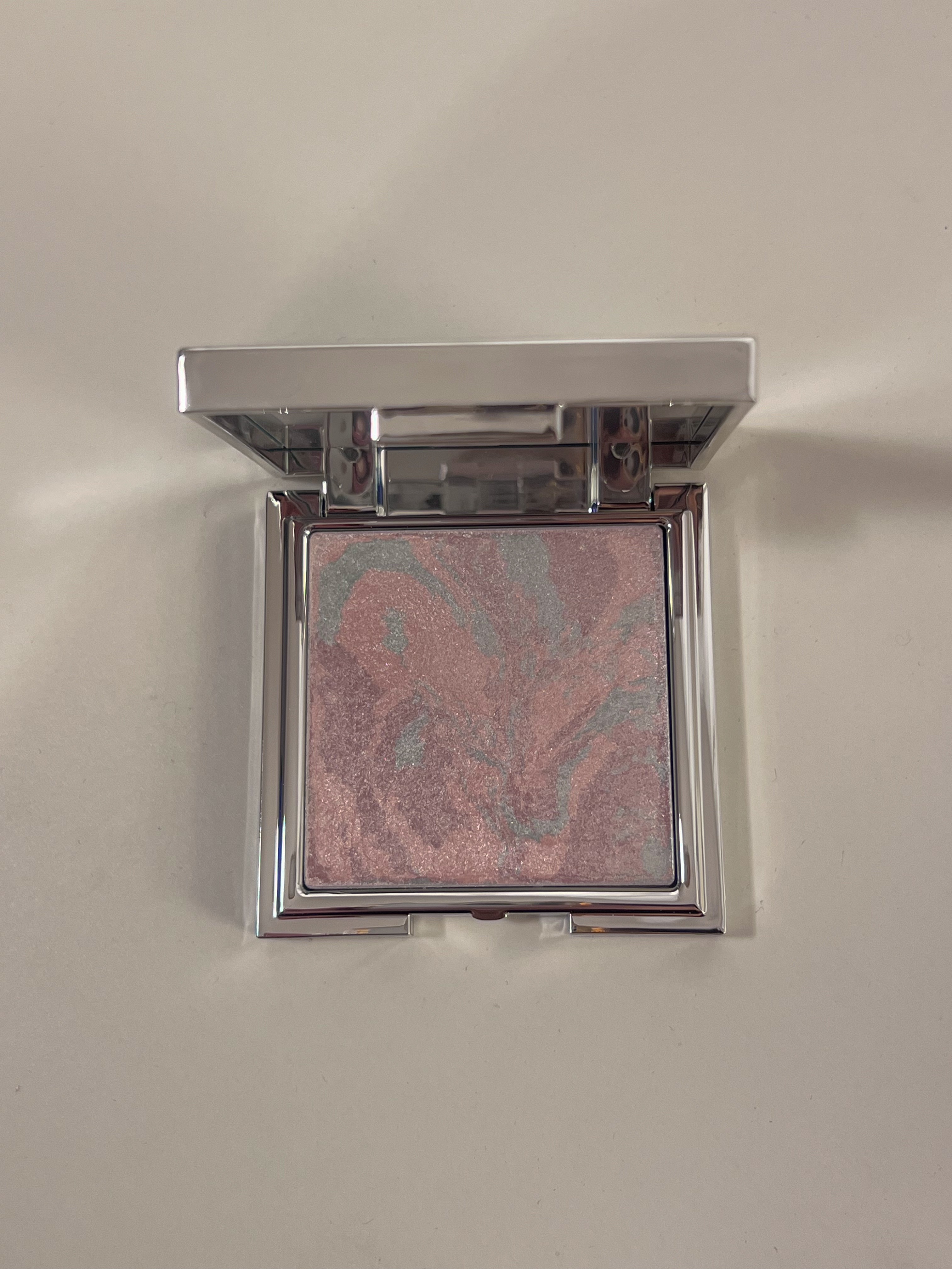 スキンルミナスハイライター/DEAR DAHLIA/パウダーハイライトを使ったクチコミ（1枚目）