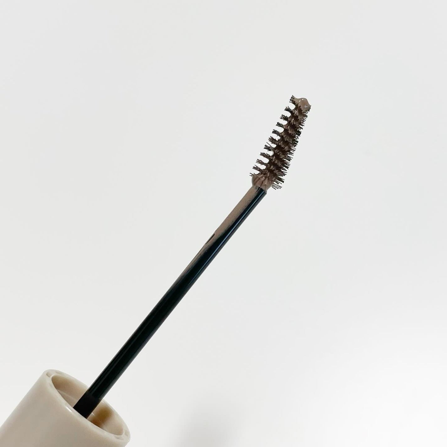 ラブ・ライナー シグネチャーフィットマスカラ MMC2<アイブロウ>/ラブ・ライナー/眉マスカラを使ったクチコミ(3枚目)