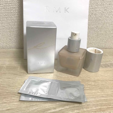 #RMK の #リクイドファンデーション （標準色）を使い切ったのでリピートしました🎉

去年ADDICTIONのファンデを使っていたところ、冬だと少し乾燥するなーと思って保湿力の高いものを探したのがき