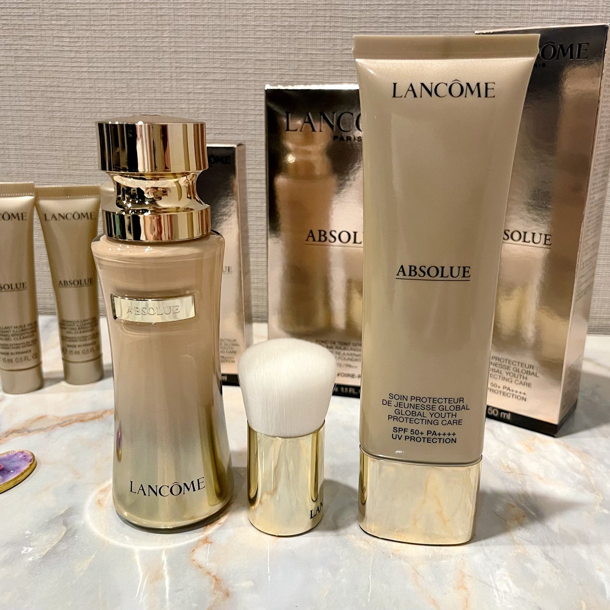 LANCOMEのベースメイク アプソリュ プレシャスセル UV他、2商品を使っ