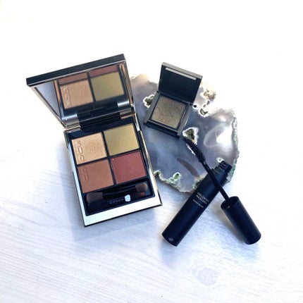 アイシャドウ クルーシャル/uneven/単色アイシャドウを使ったクチコミ(1枚目)