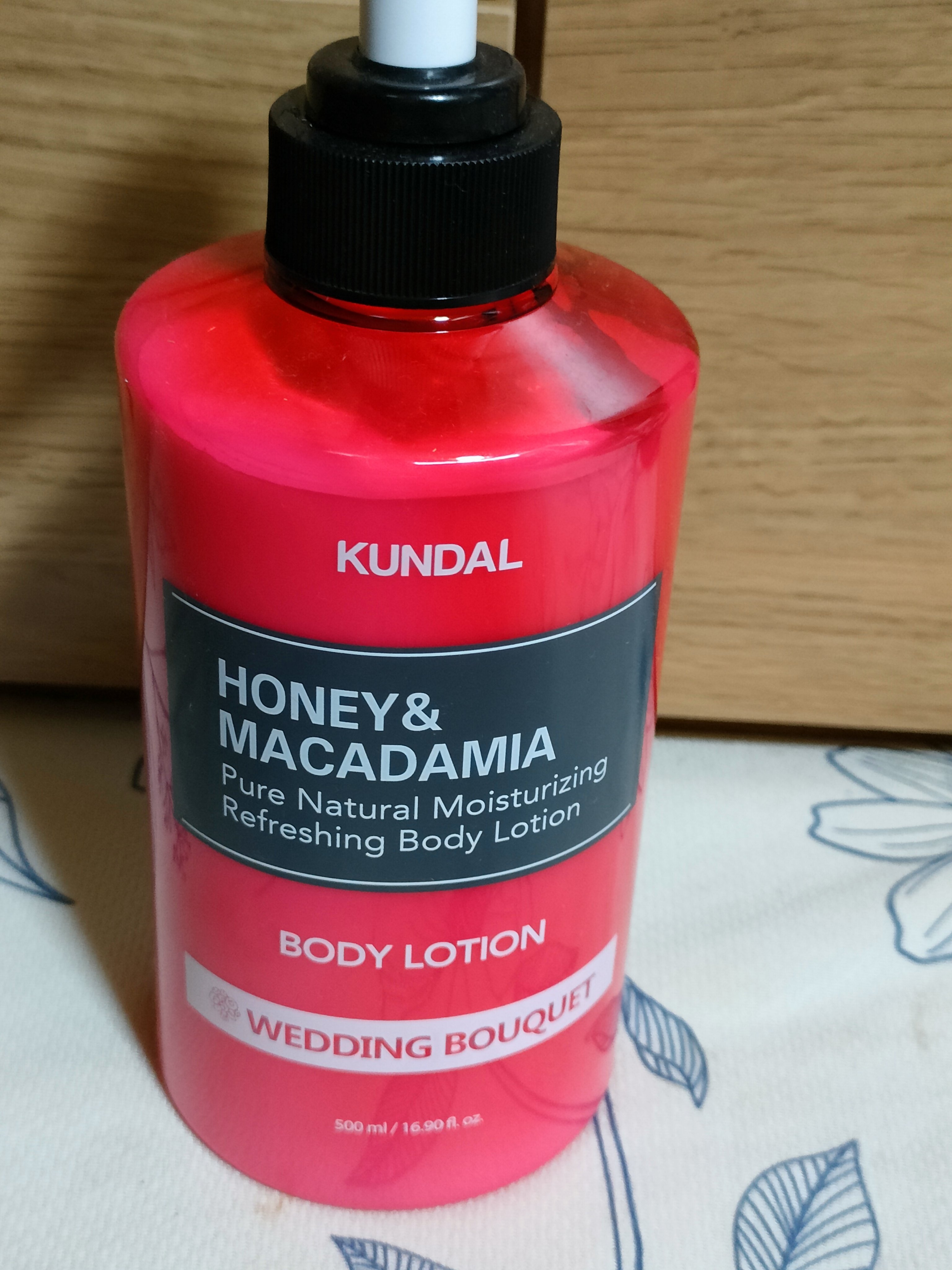 モイスチャーボディローション 10.ウェディングブーケ Wedding Bouquet/KUNDAL/ボディローションを使ったクチコミ（1枚目）