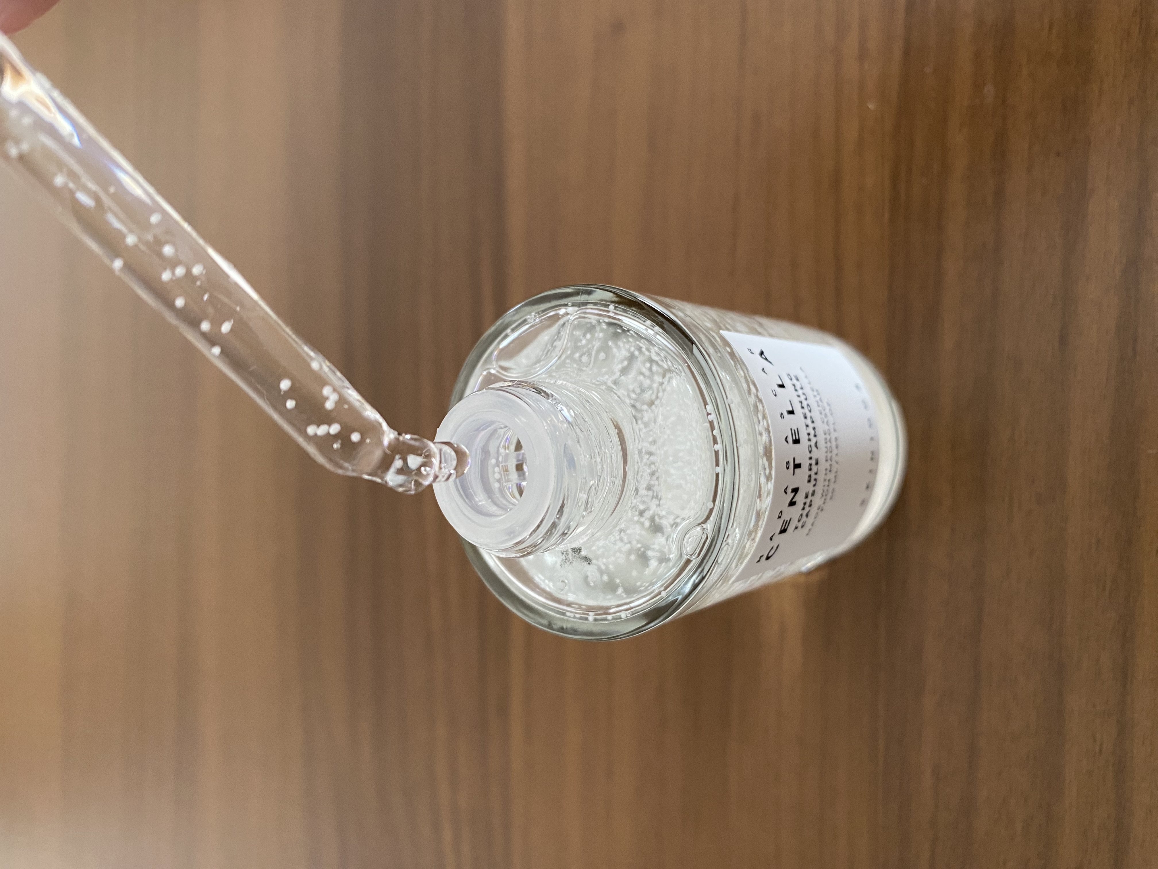 トーンブライトニング カプセルアンプル/SKIN1004/美容液を使ったクチコミ（2枚目）