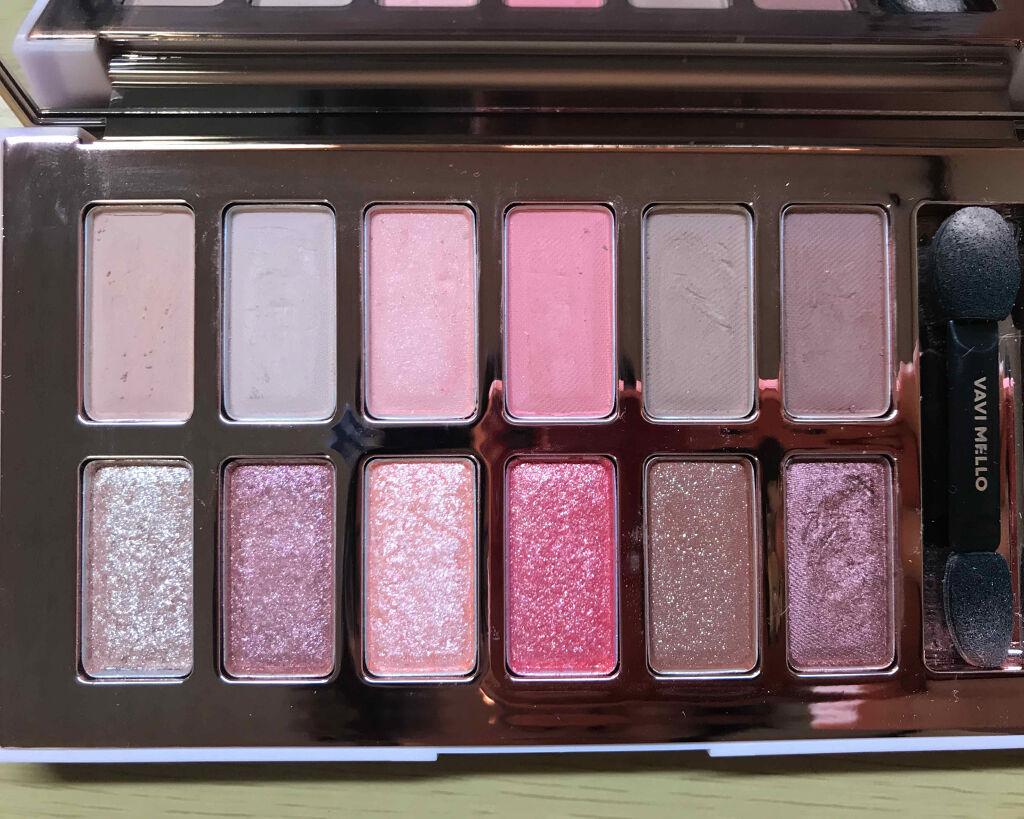 バレンタインボックス3ローズモーメント/VAVI MELLO/アイシャドウパレットを使ったクチコミ（2枚目）