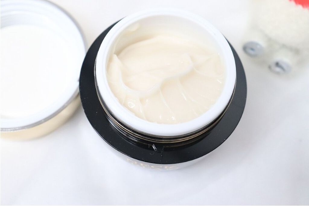 ベラ アルティメットエージ ネッククリーム/VELLA/フェイスクリームを使ったクチコミ（2枚目）